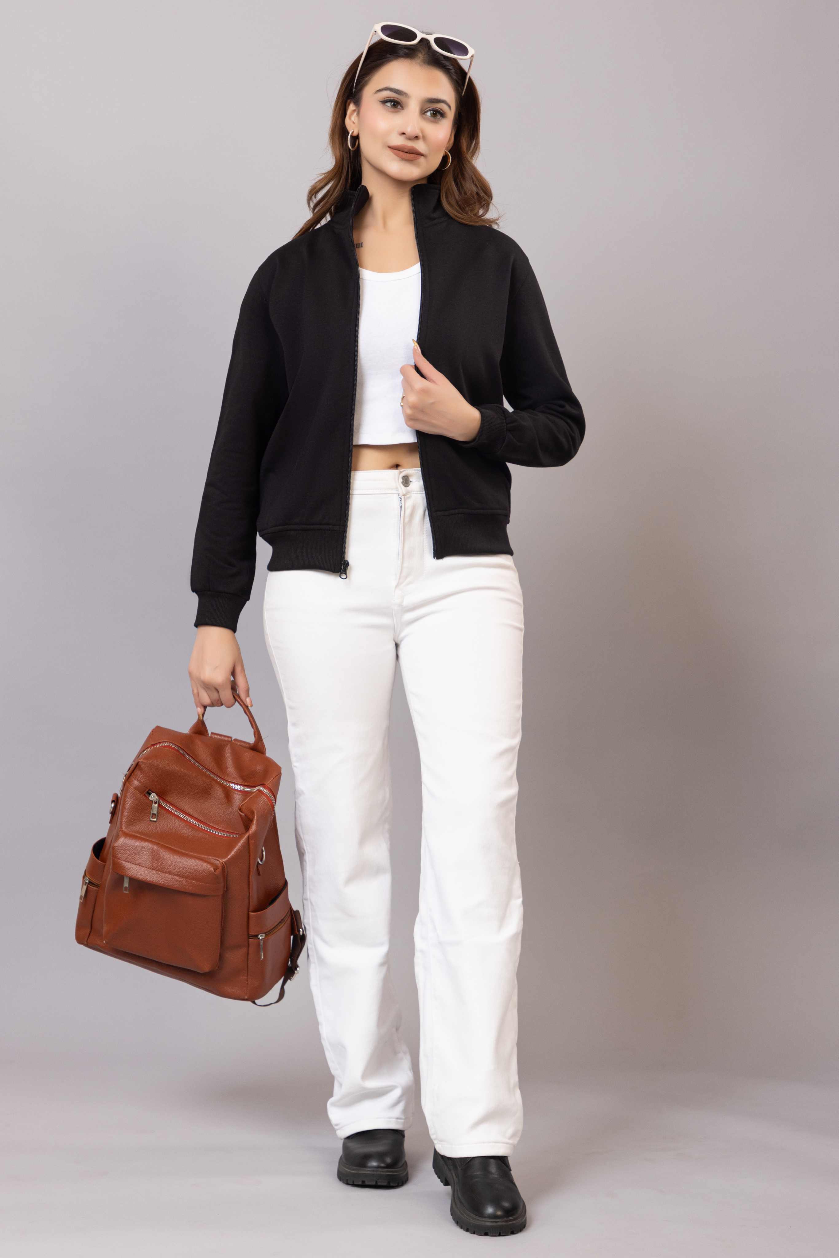 Black winter warm sweatshirt with ultimate comfort