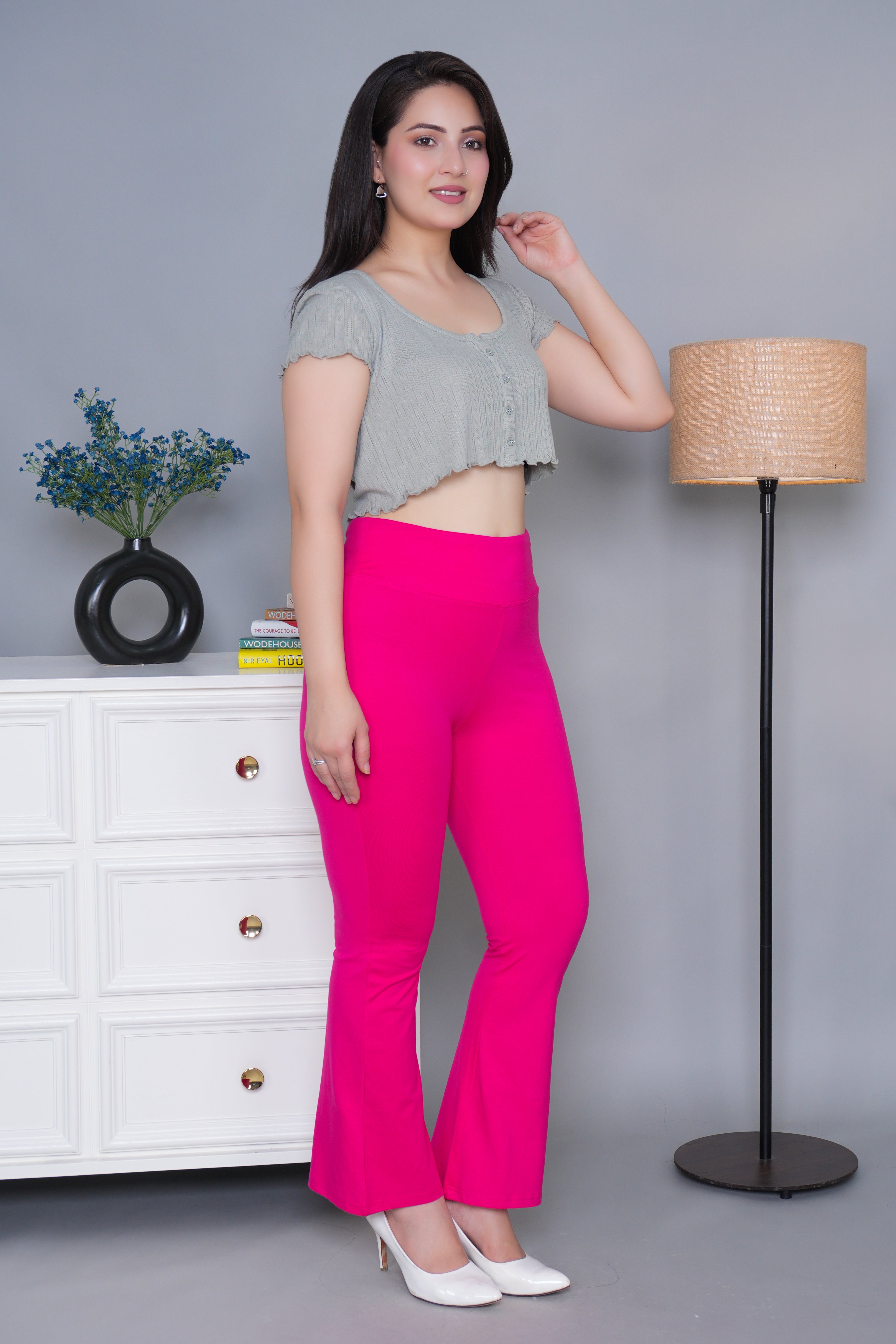 Pink stretchable biowash cotton lycra legging pants with superior elastic belt.