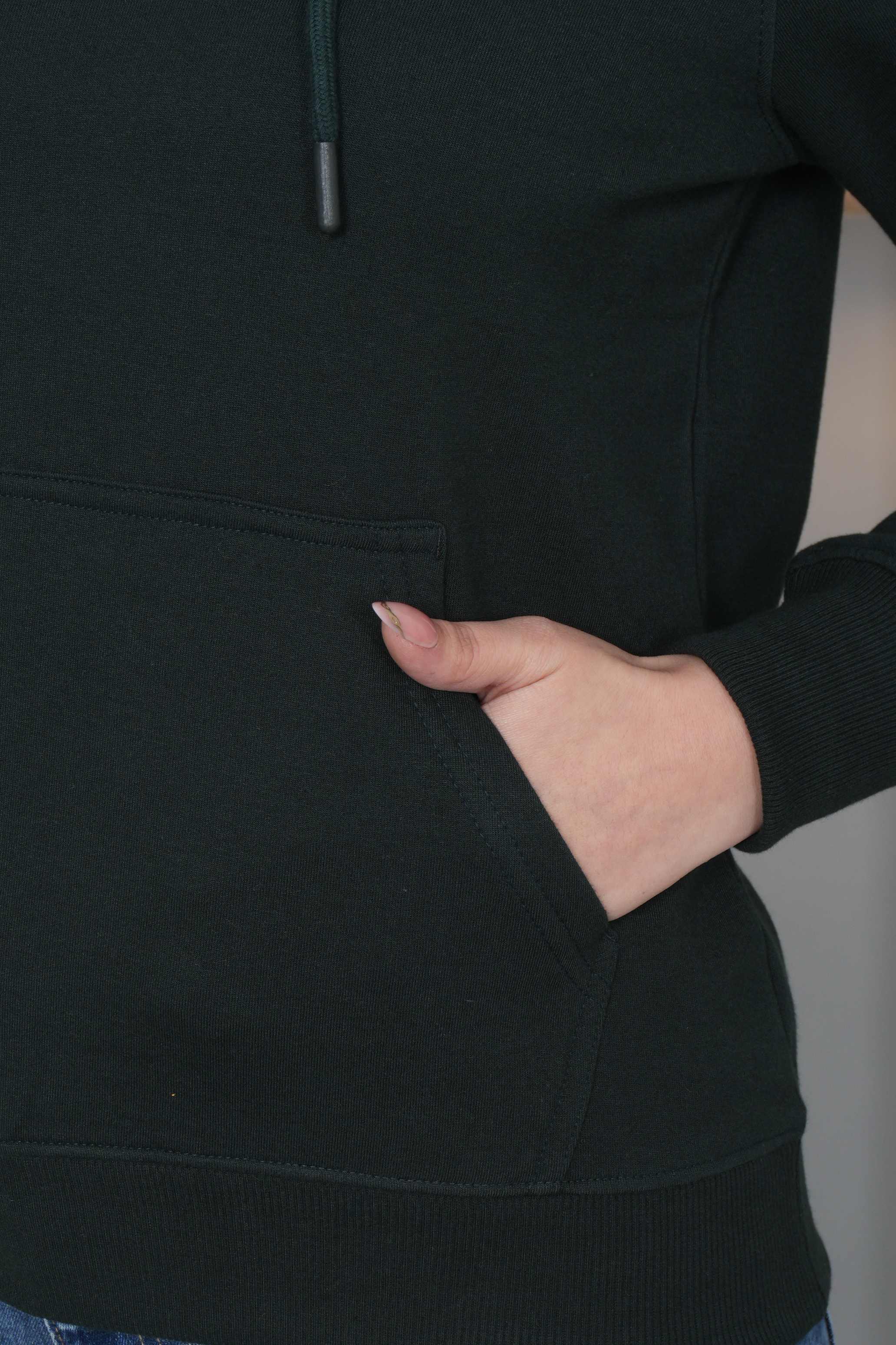 Dark green winter warm hoodies without zip with ultimate comfort