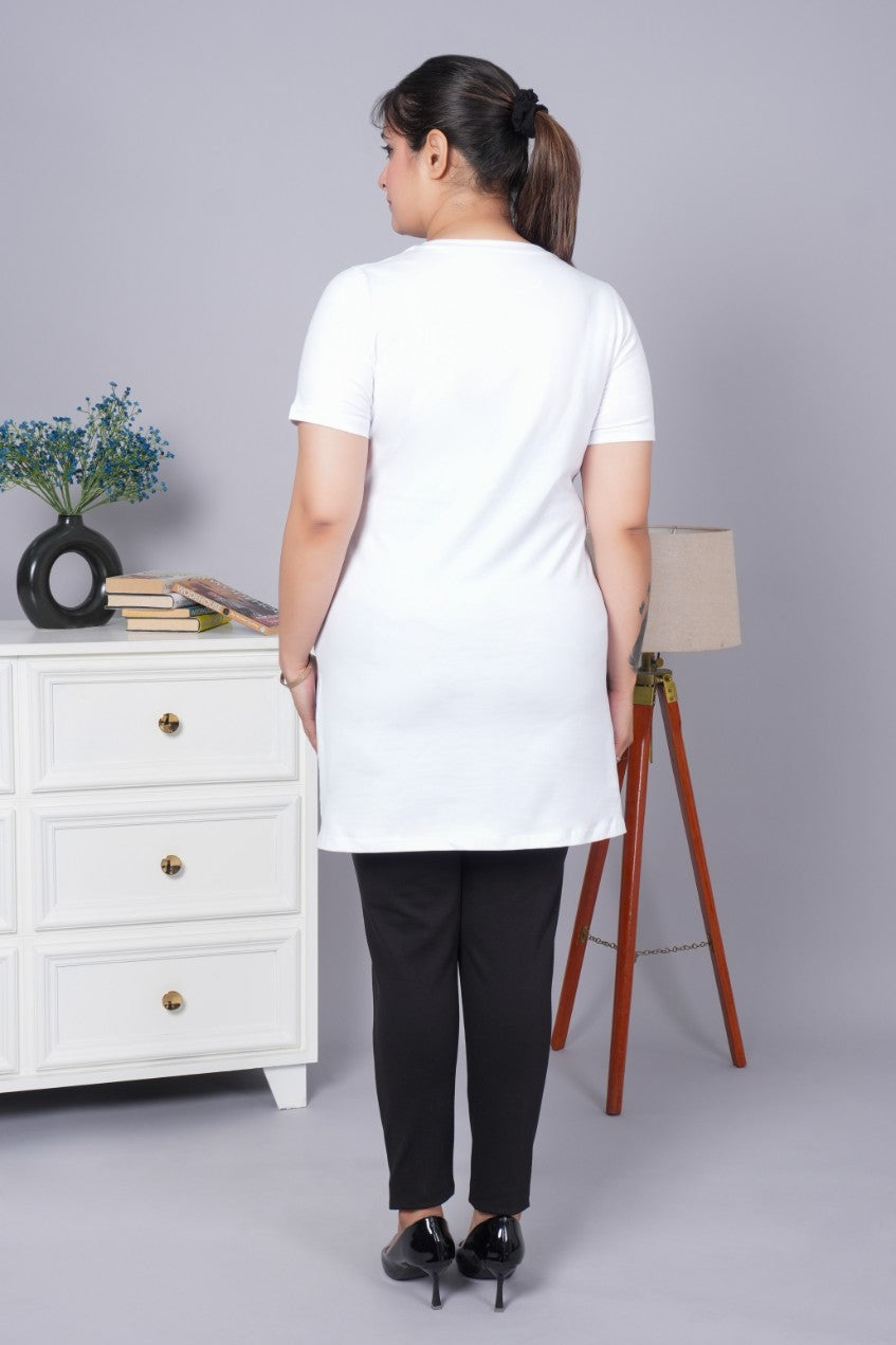 White long round neck cotton lycra t-shirt with pockets