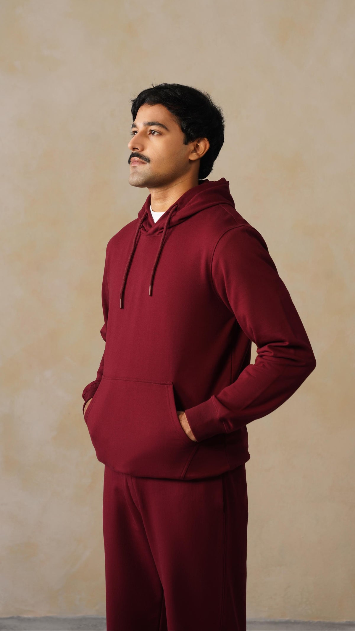 Men wine Winter hoodies with pocket with ultimate comfort