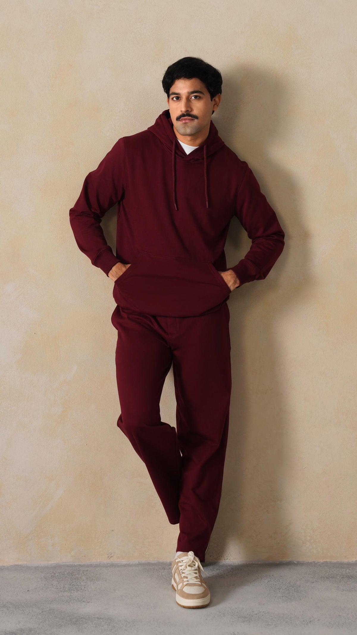 Men wine Winter hoodies with pocket with ultimate comfort