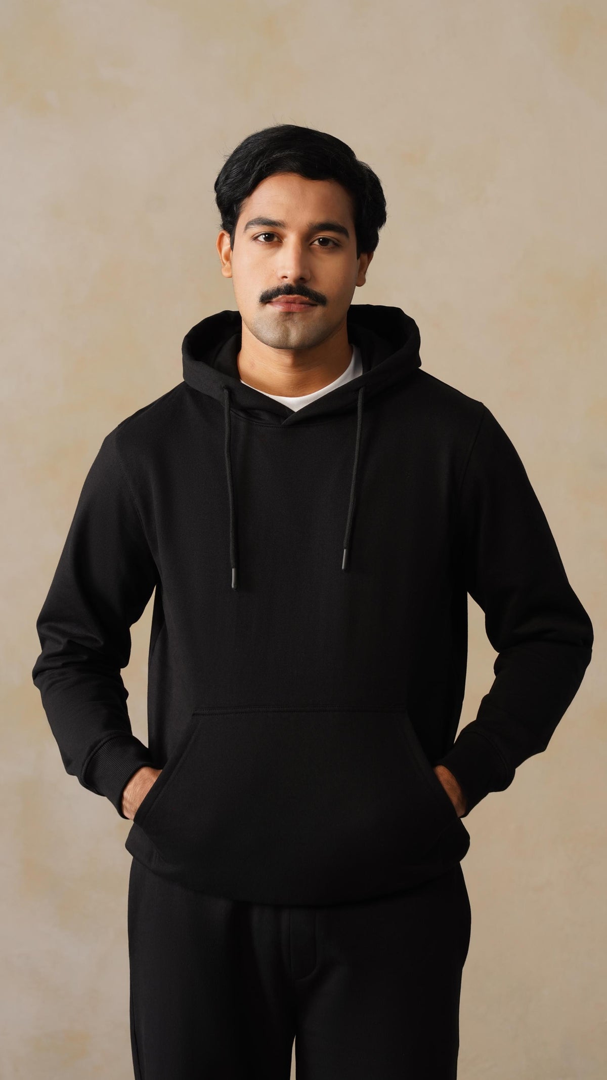 Men black Winter hoodies with pocket with ultimate comfort