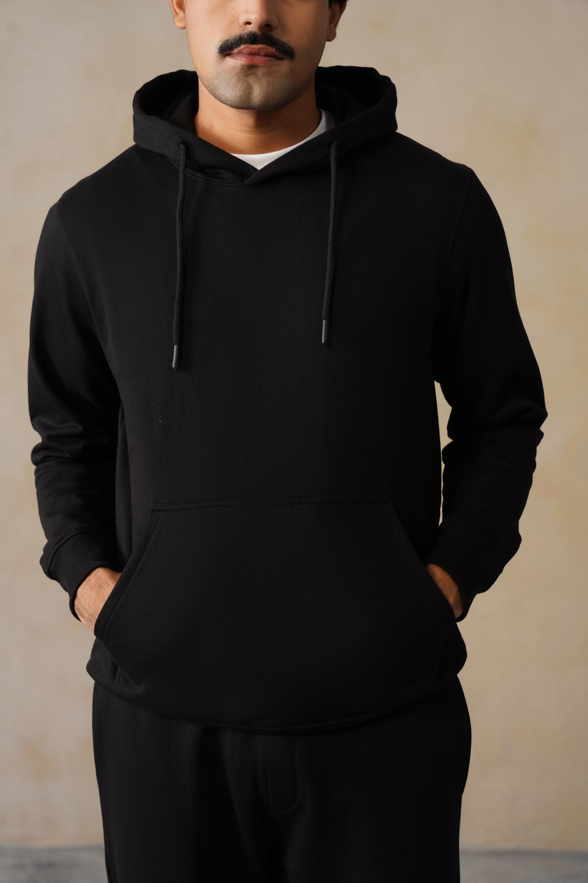 Men black Winter hoodies with pocket with ultimate comfort