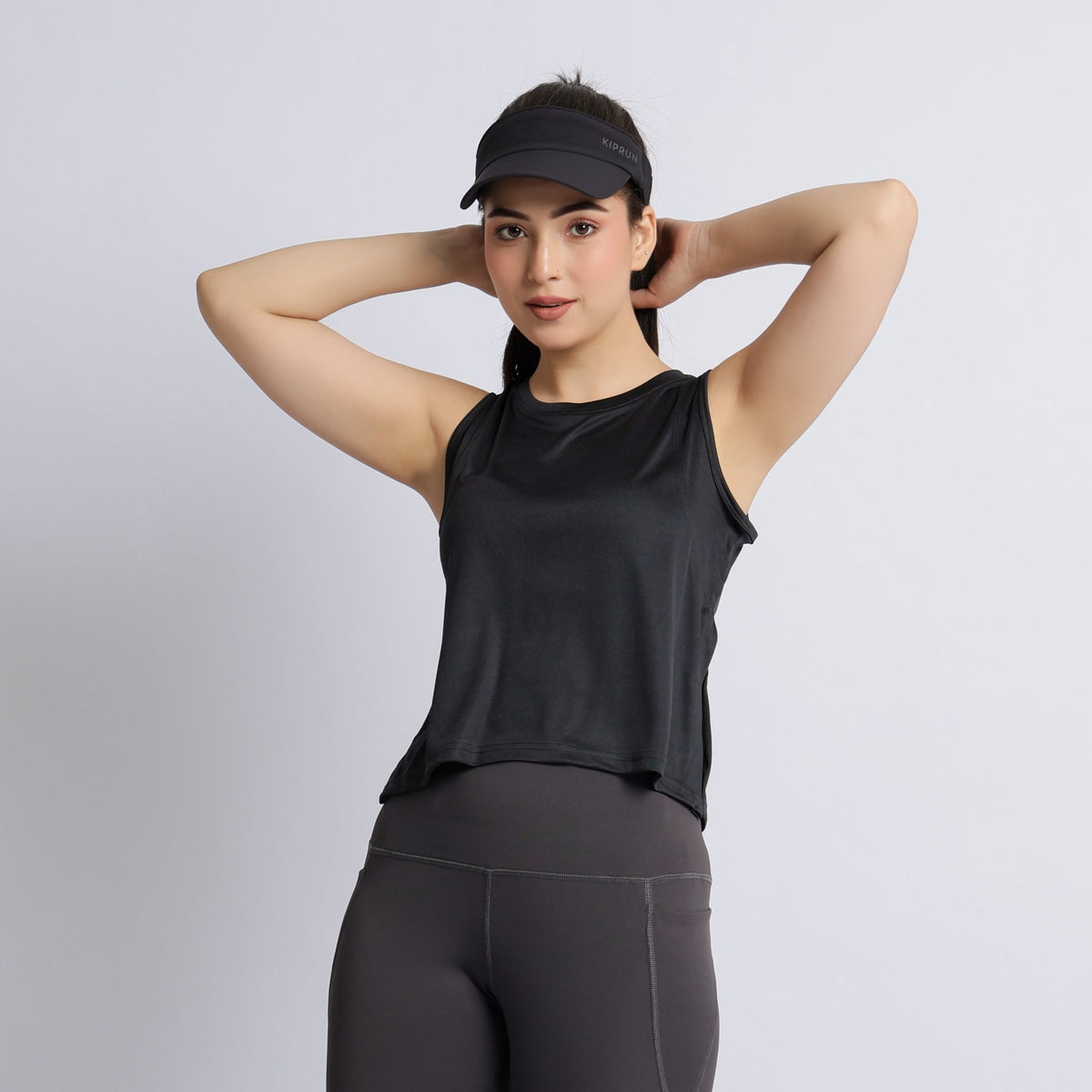 Black active crop slit vest -Active crop slit vest