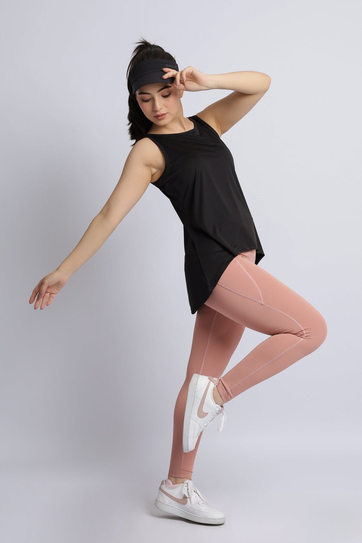 Black active flare vest -Active flare vest