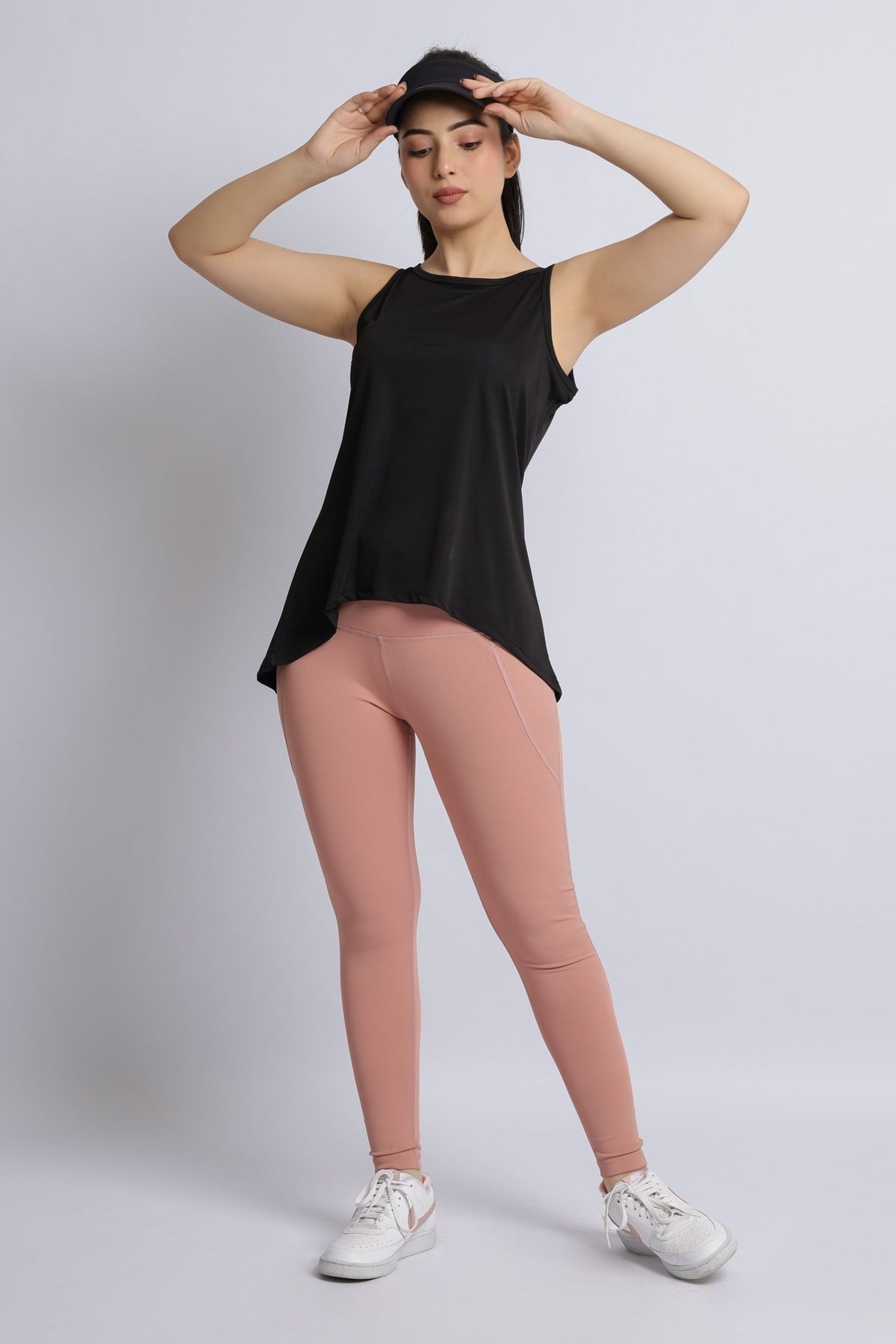Black active flare vest -Active flare vest