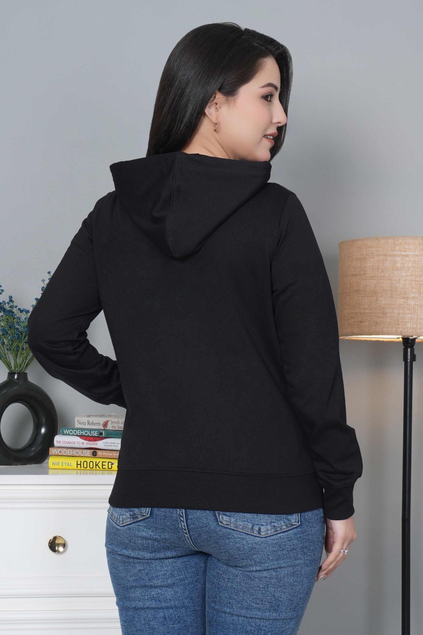 Black winter warm hoodies without zip with ultimate comfort - Winter hoodies