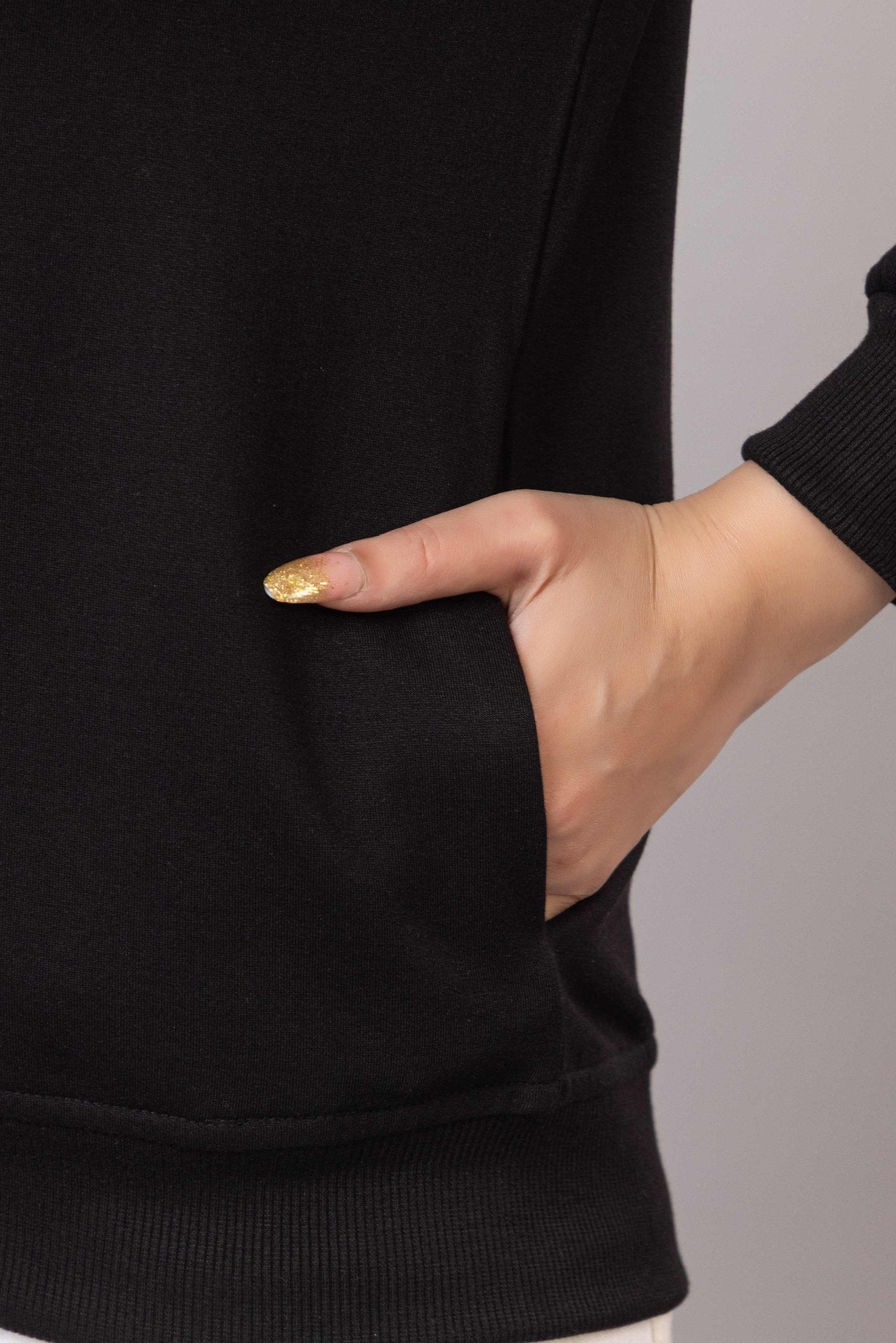 Black winter warm sweatshirt with ultimate comfort - Winter sweatshirt