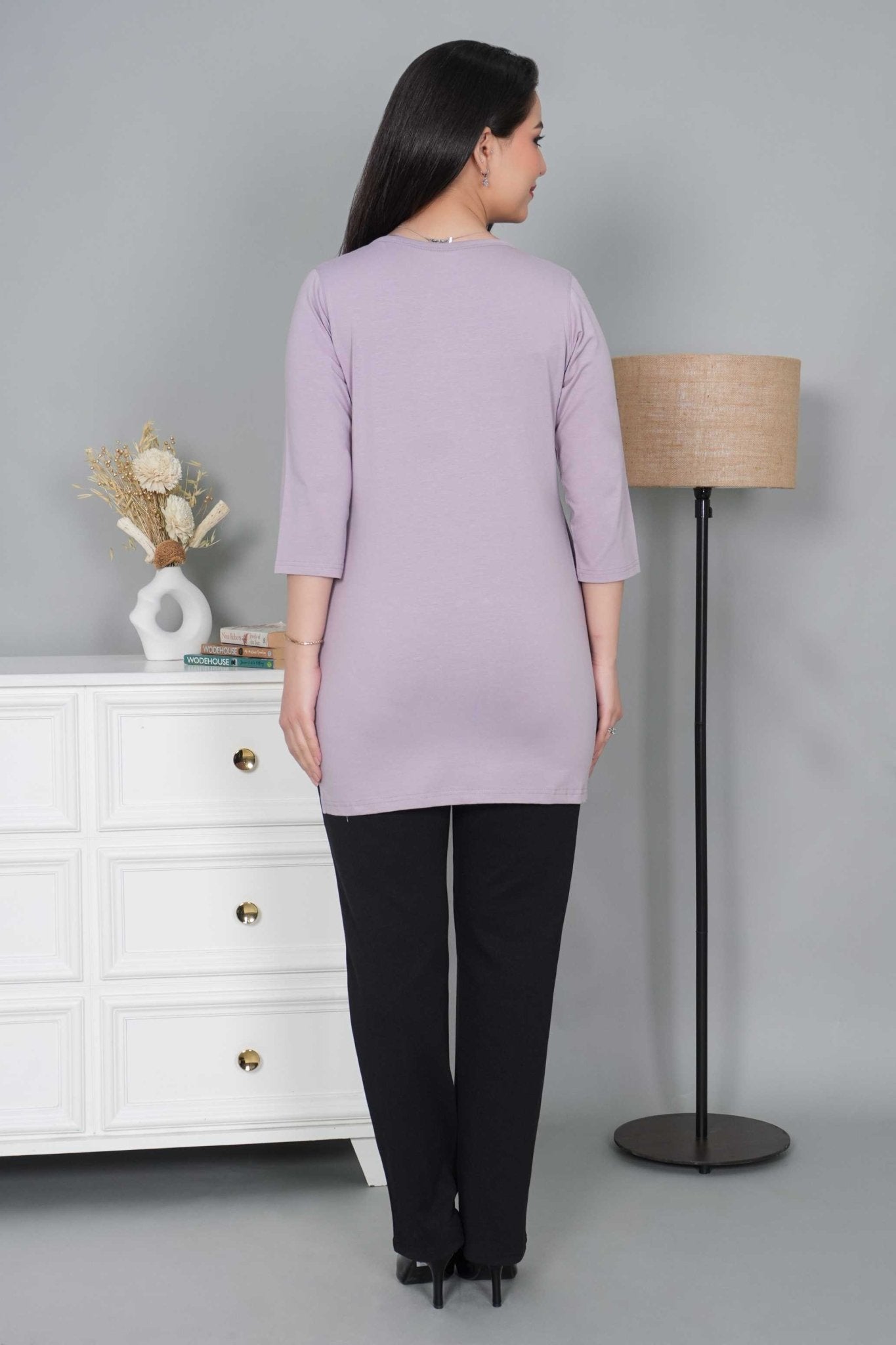 Lilac long round neck henly cotton lycra t-shirt with pockets - Long cotton t-shirt