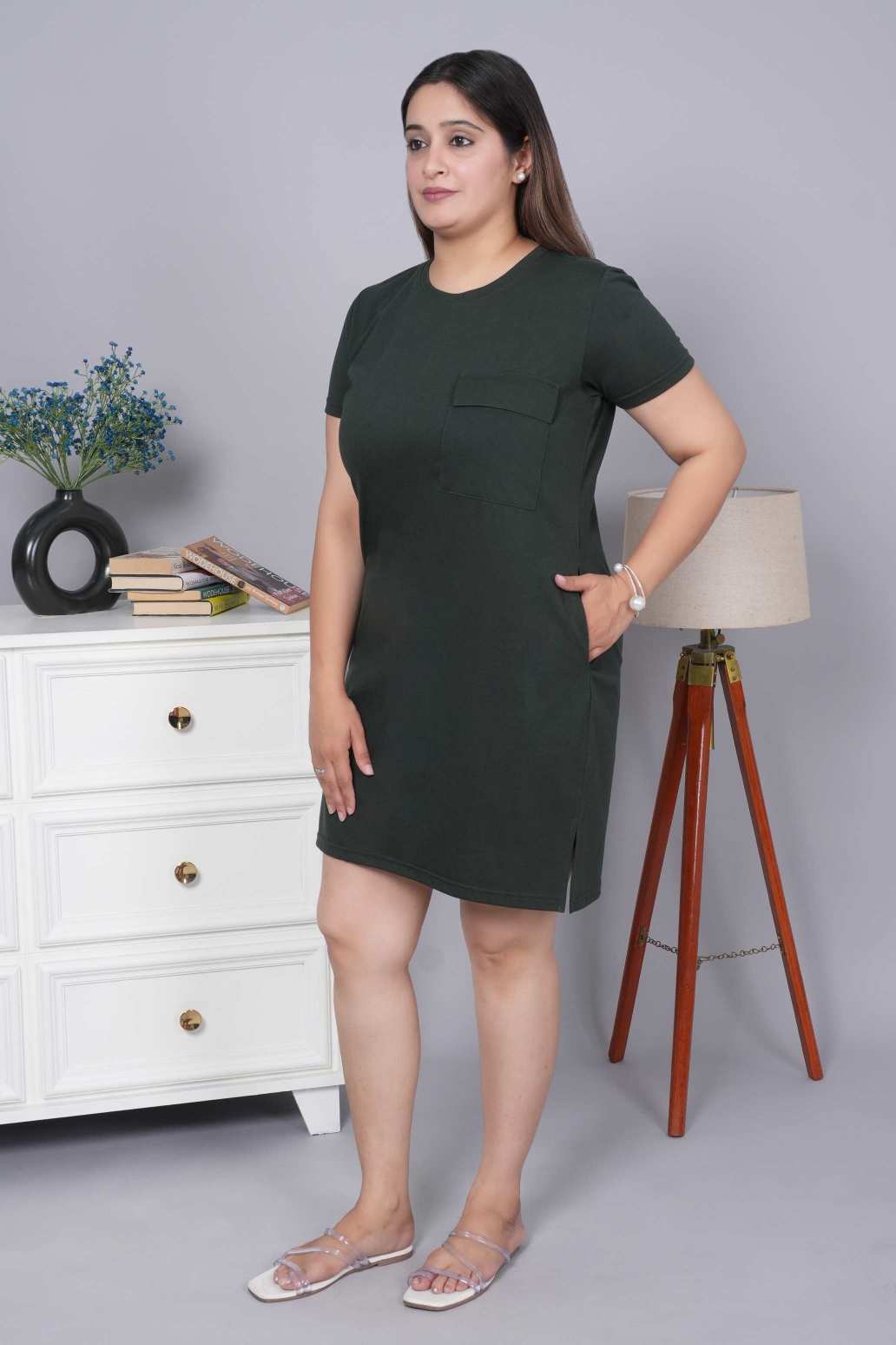 Olive cotton round neck dress with flap pocket - Flap pocket dress