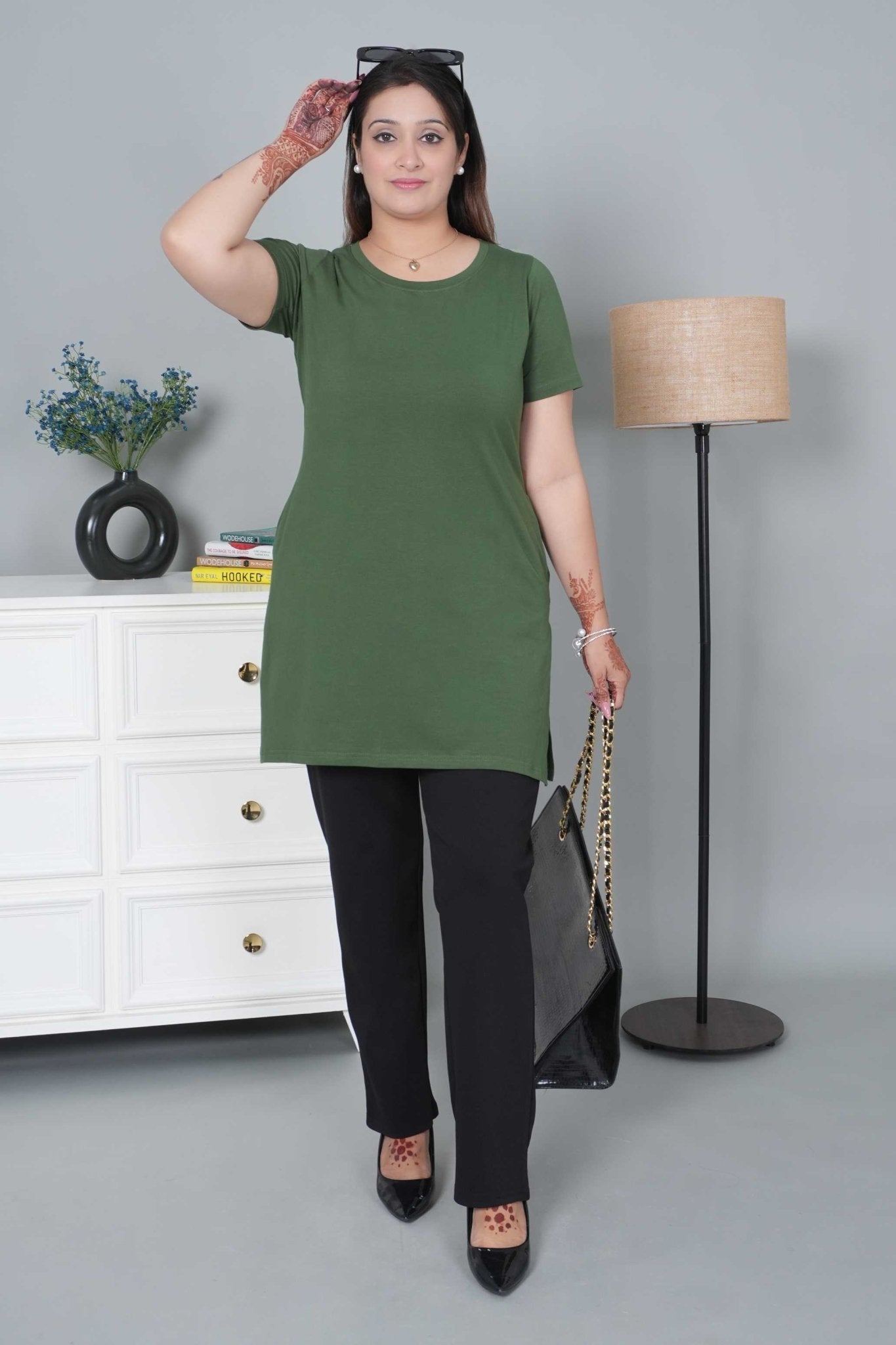 Olive long round neck cotton lycra t-shirt with pockets - Long cotton t-shirt