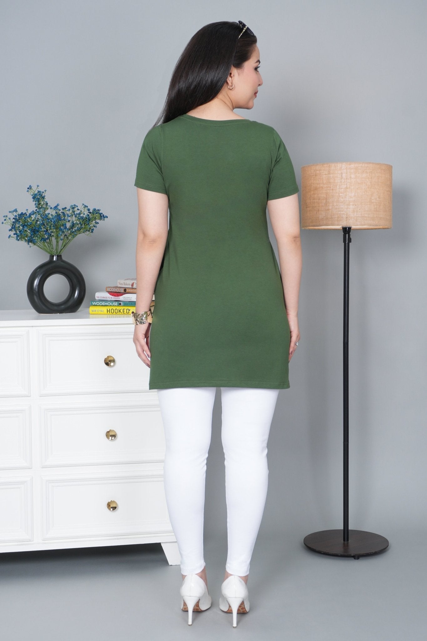 Olive long round neck cotton lycra t-shirt with pockets - Long cotton t-shirt