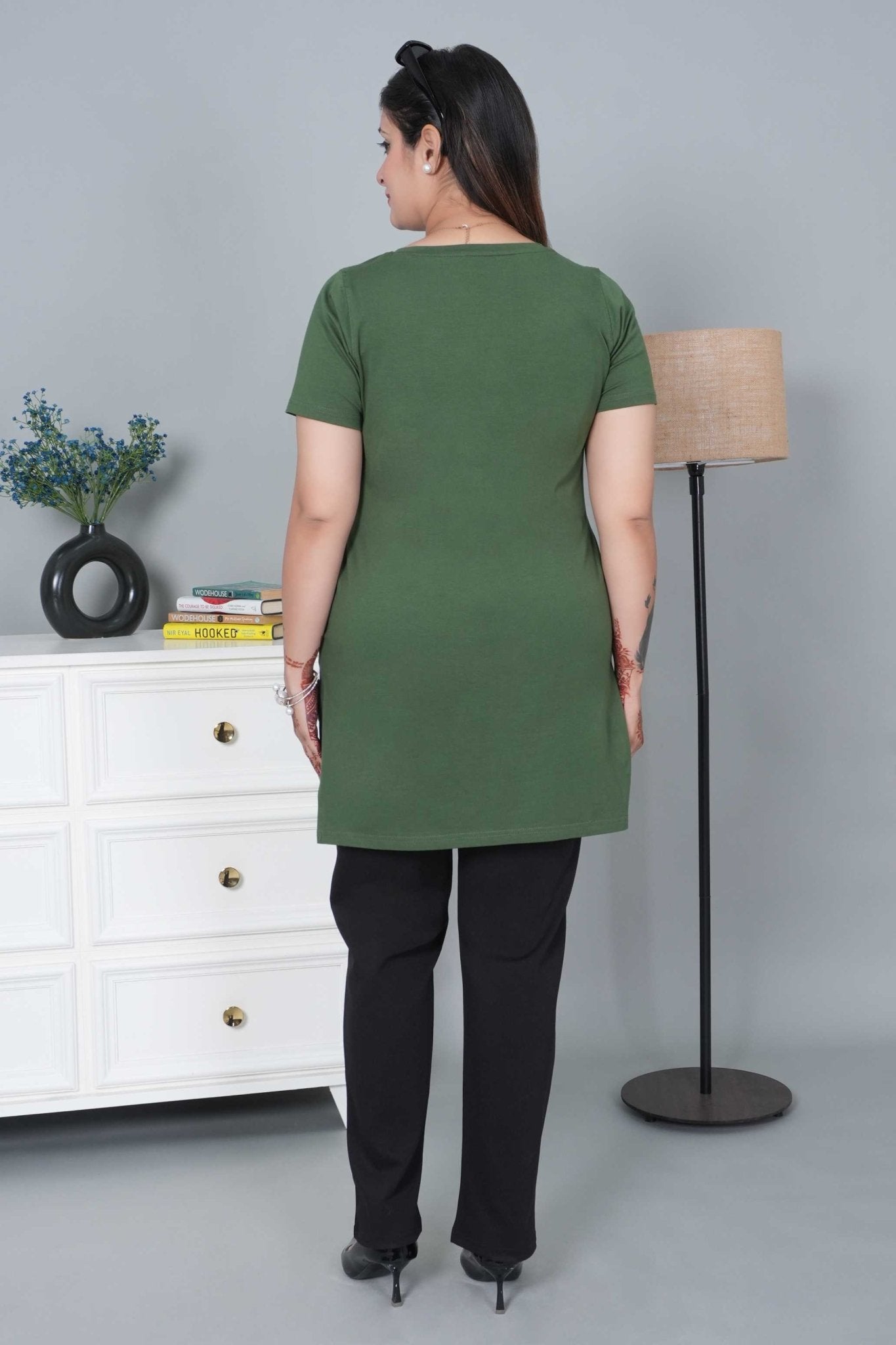 Olive long v neck cotton lycra t-shirt with pockets - Long cotton t-shirt