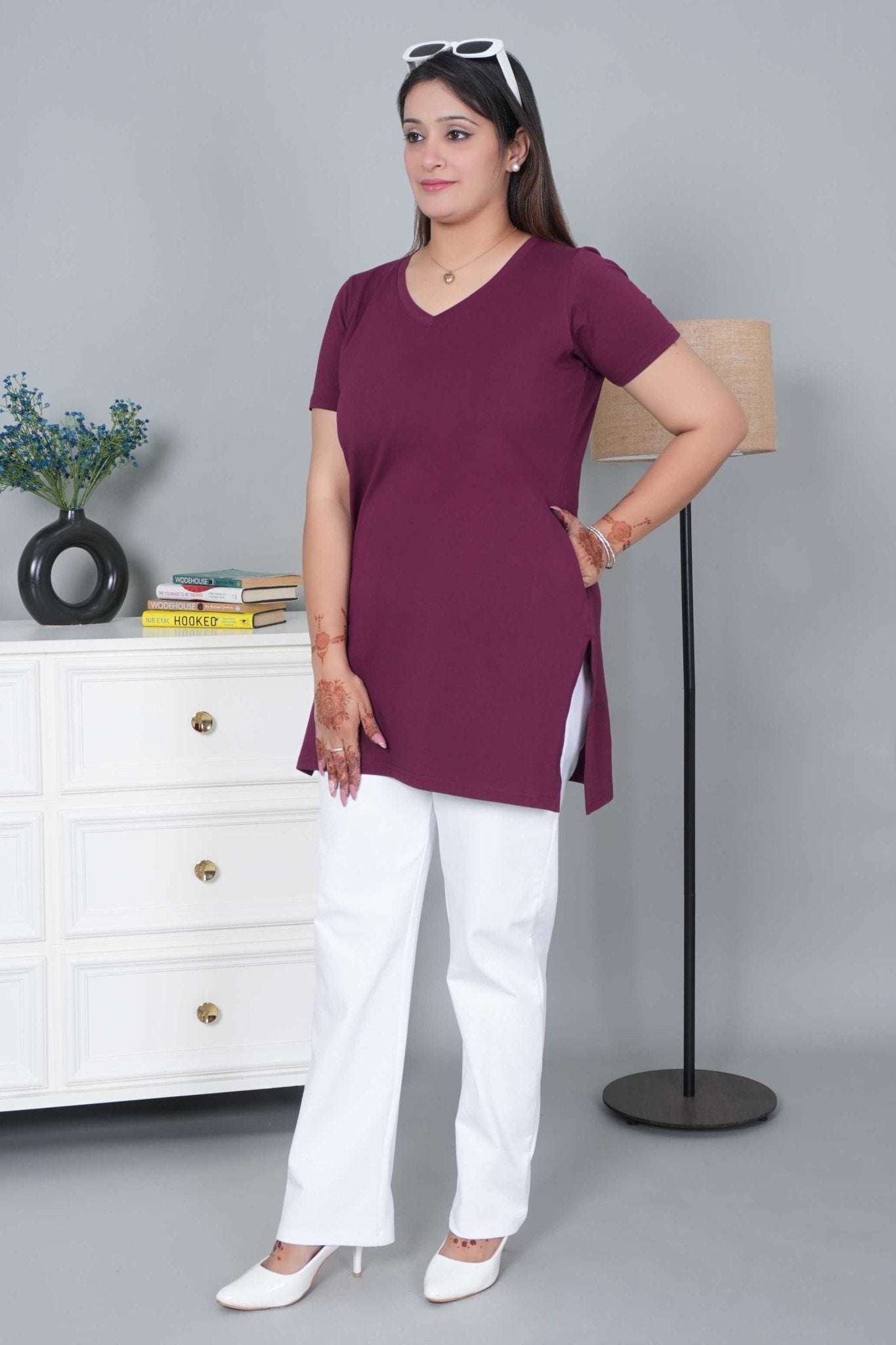 Plum long v neck cotton lycra t-shirt with pockets - Long cotton t-shirt