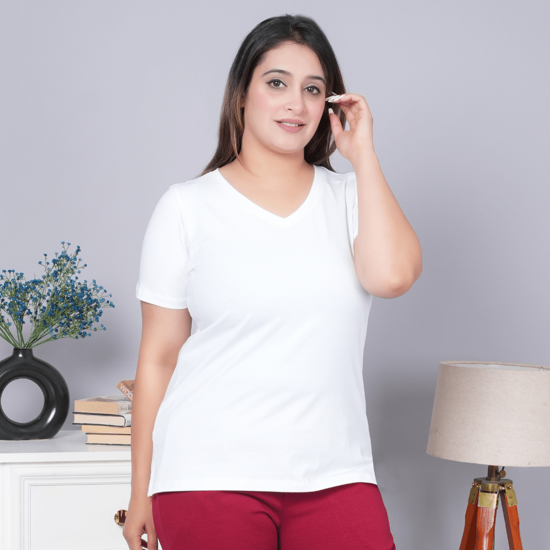 White v neck cotton t-shirt with pockets - Long cotton v neck t-shirt