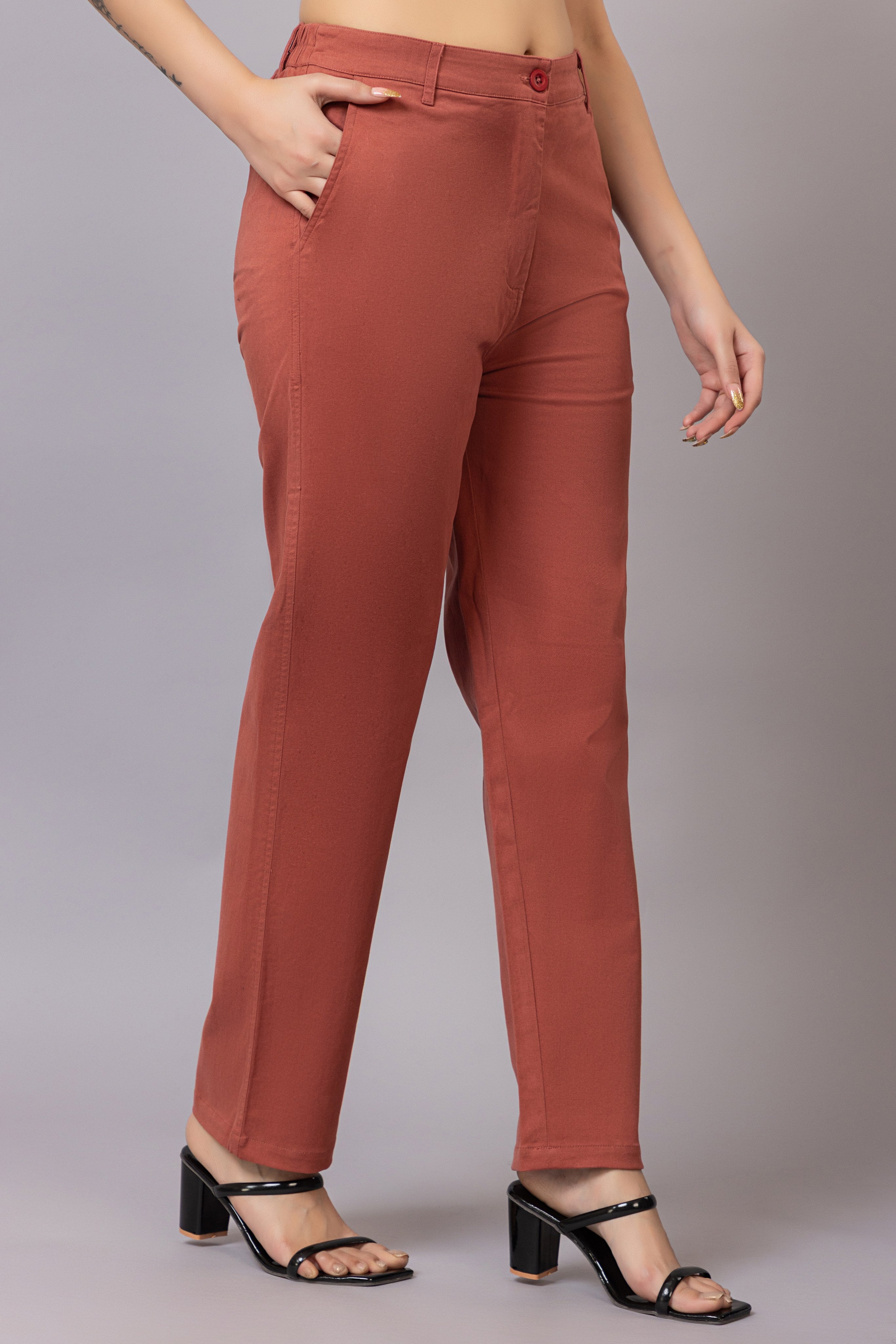 Rose chinos pants with extra comfort. [100% USA HQ Cotton Lycra]
