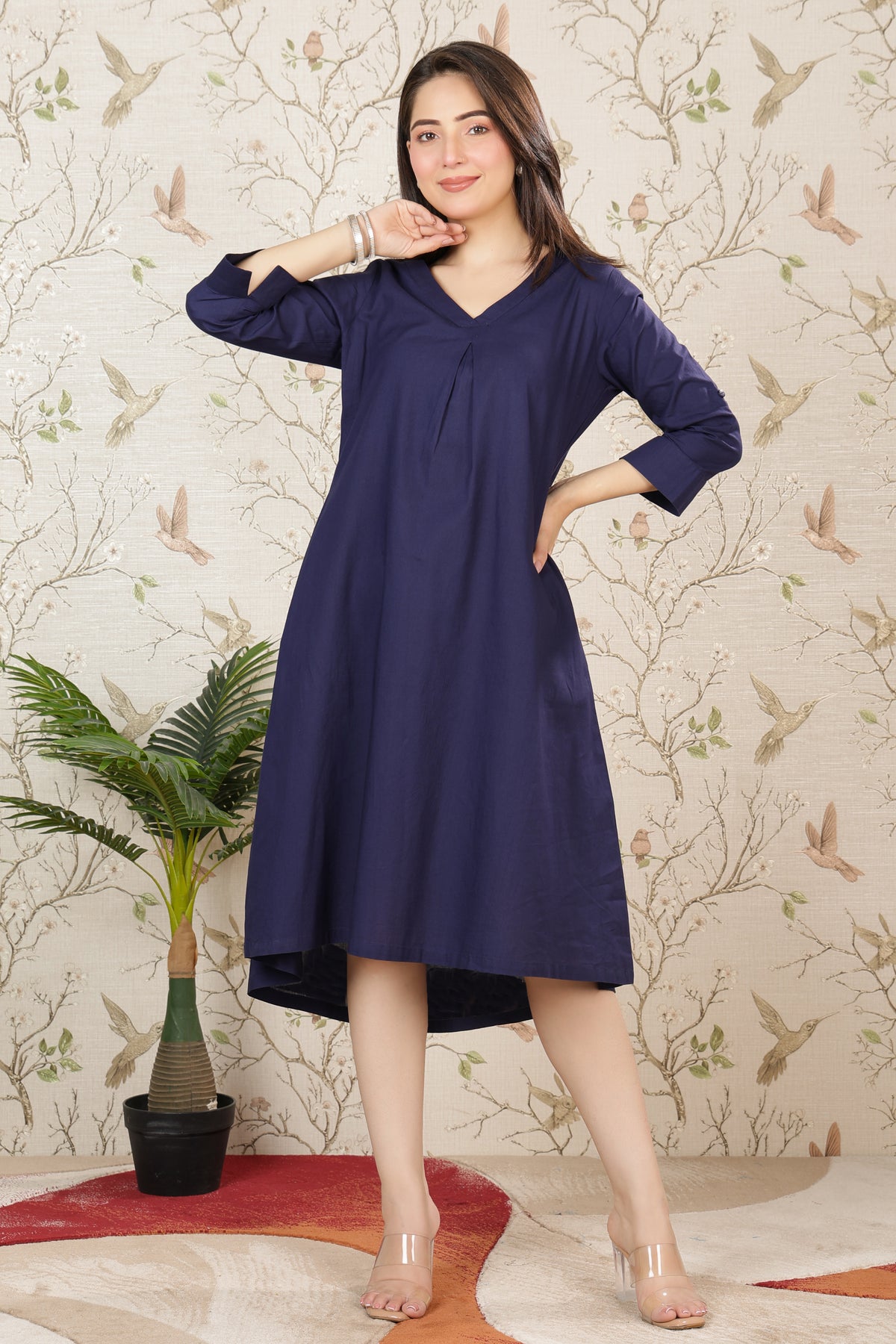 Navy v-neck pleated dress with sleeves [100% pure cotton]