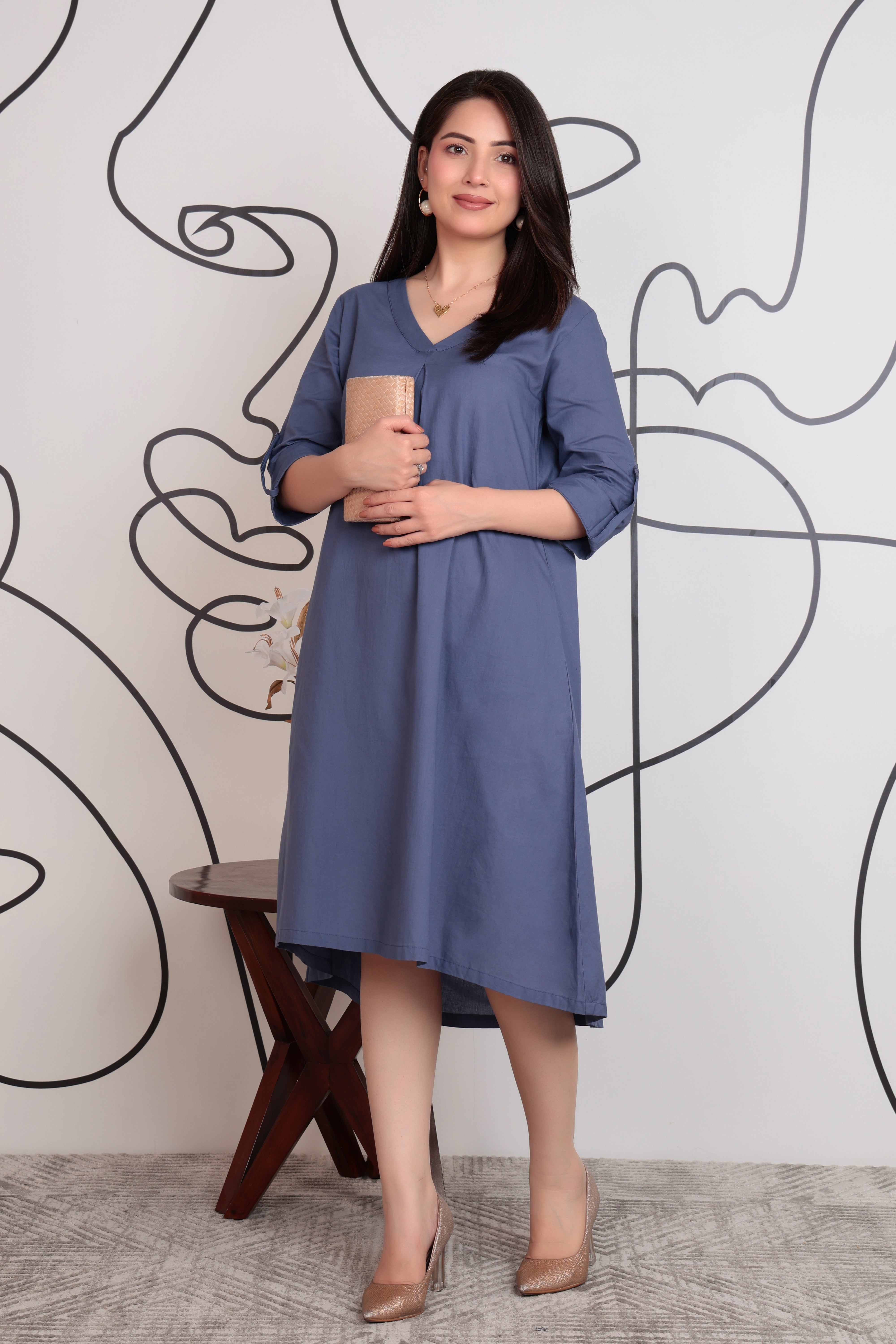 Grey v-neck pleated dress with sleeves [100% pure cotton]