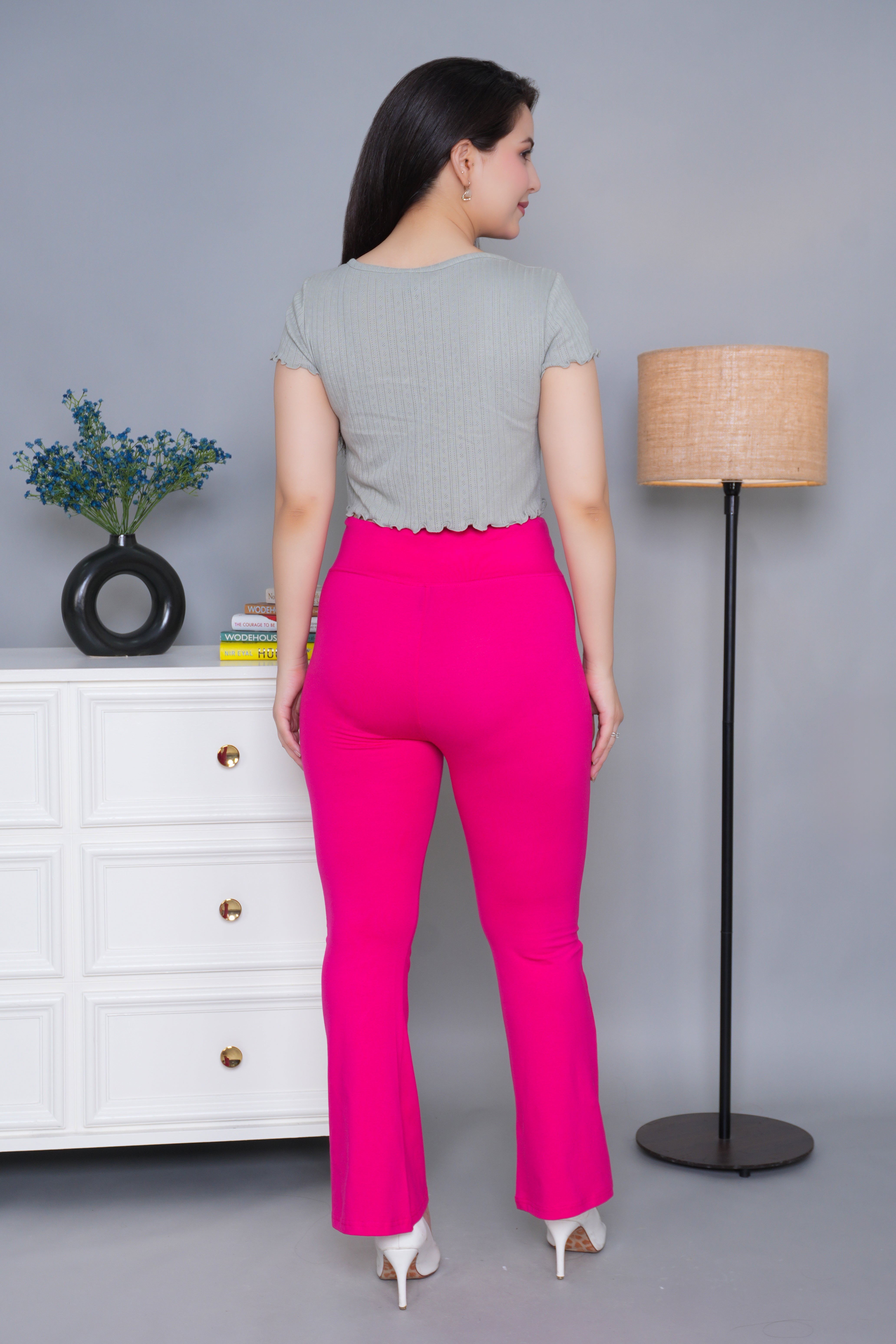 Pink stretchable biowash cotton lycra legging pants with superior elastic belt.