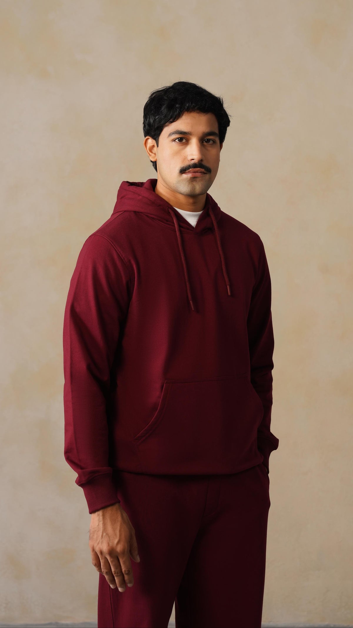 Men wine Winter hoodies with pocket with ultimate comfort