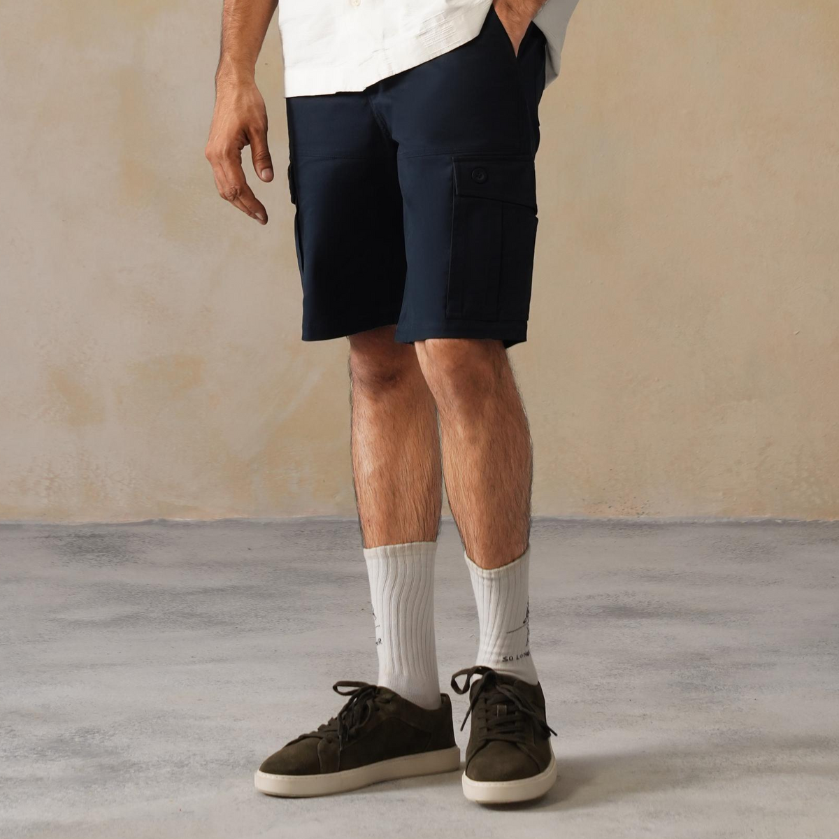 Men navy stretchable biowash HQ cotton travel shorts with superior elastic belt.