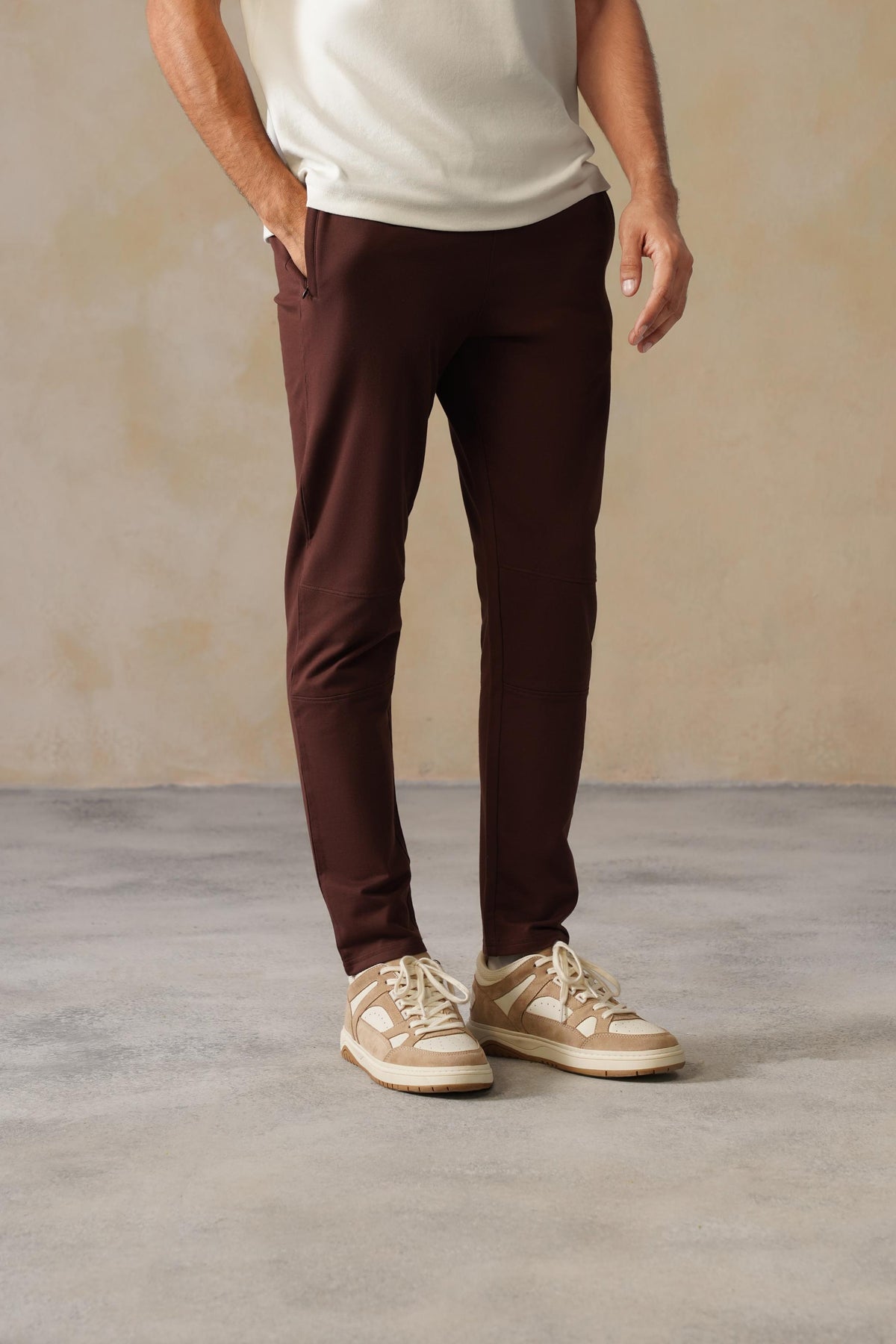 Men mocha all day bottom with extra comfort. [100% Cotton Lycra]