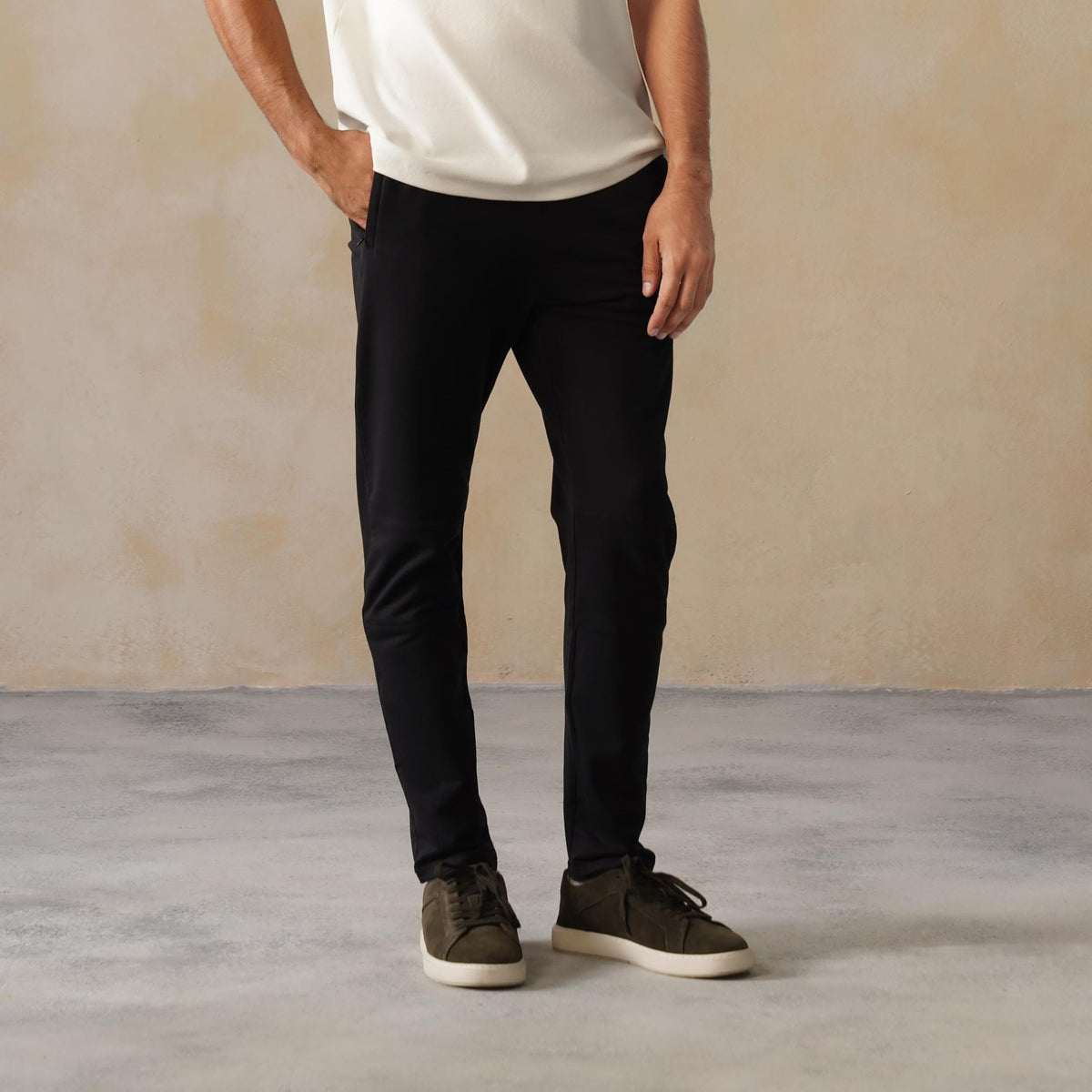 Men black all day bottom with extra comfort. [100% Cotton Lycra]