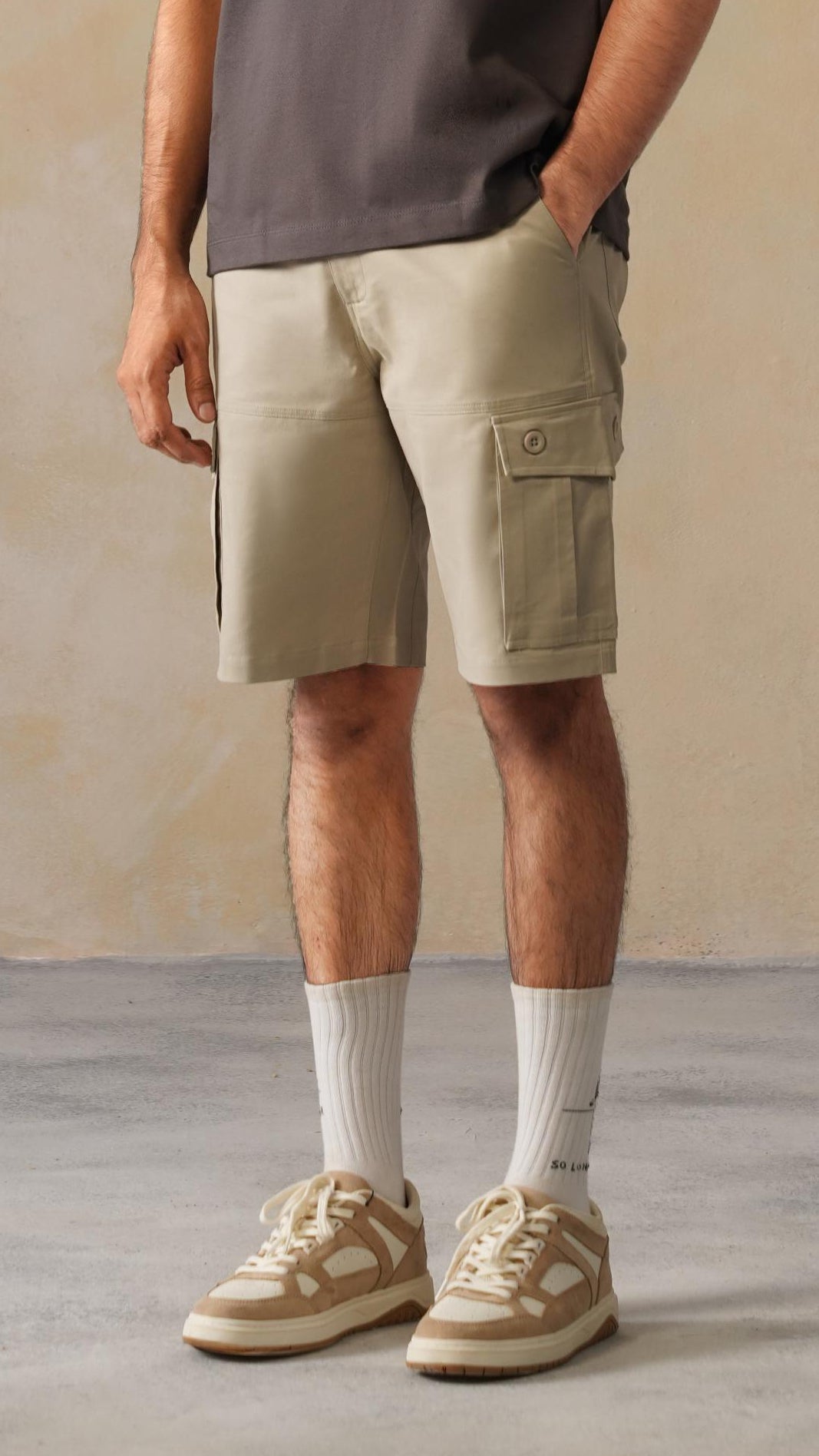 Men sage green stretchable biowash HQ cotton travel shorts with superior elastic belt.