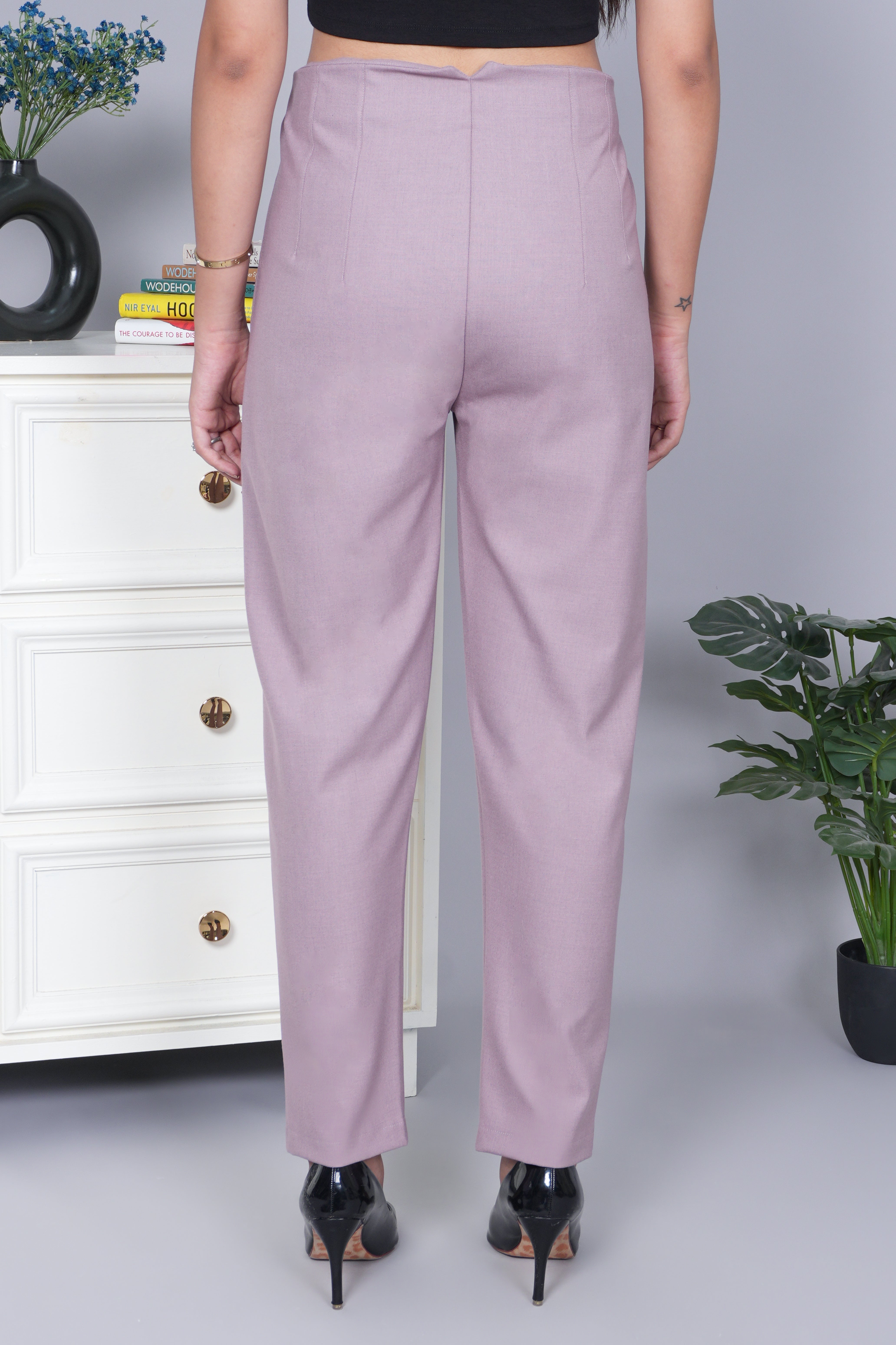 Misty rose high waist pleated pant with spandex [Straight fit]