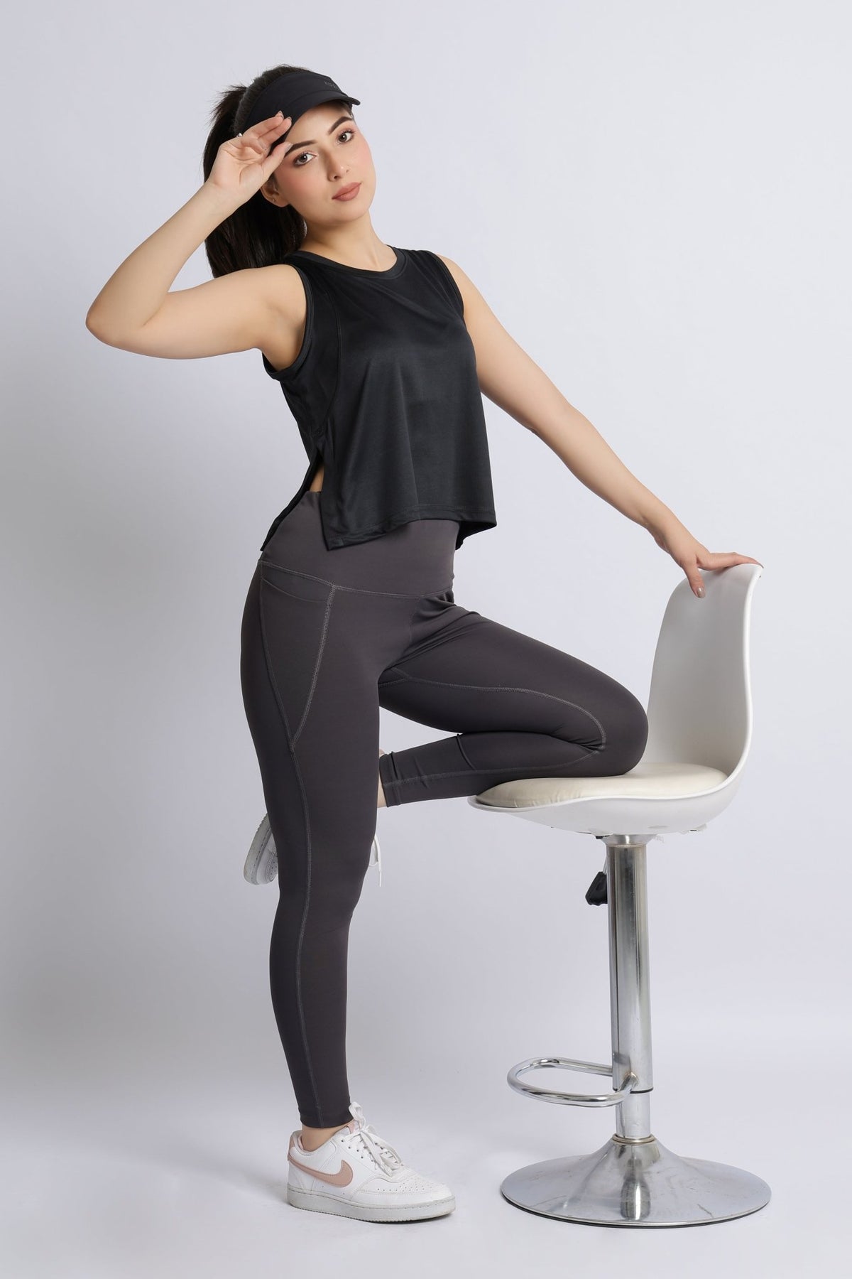 Black active crop slit vest -Active crop slit vest