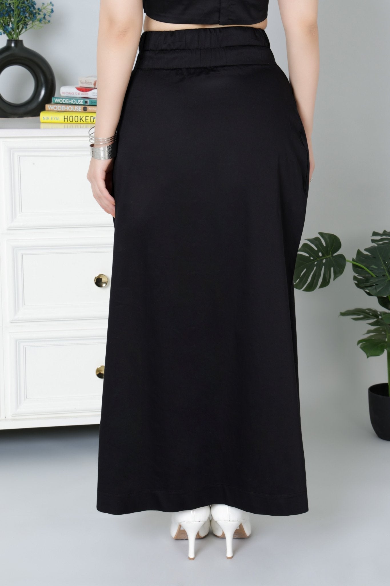 Black saree shaper made from premium cotton - Saree shaper