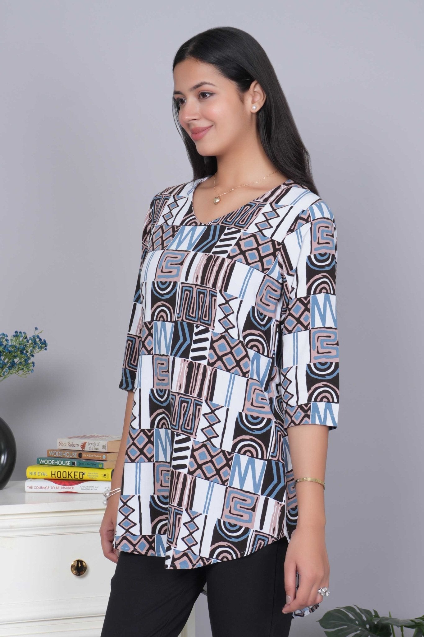 Black sweet heart neck printed rayon flare top [100% Rayon] - Printed sweet heart neck top