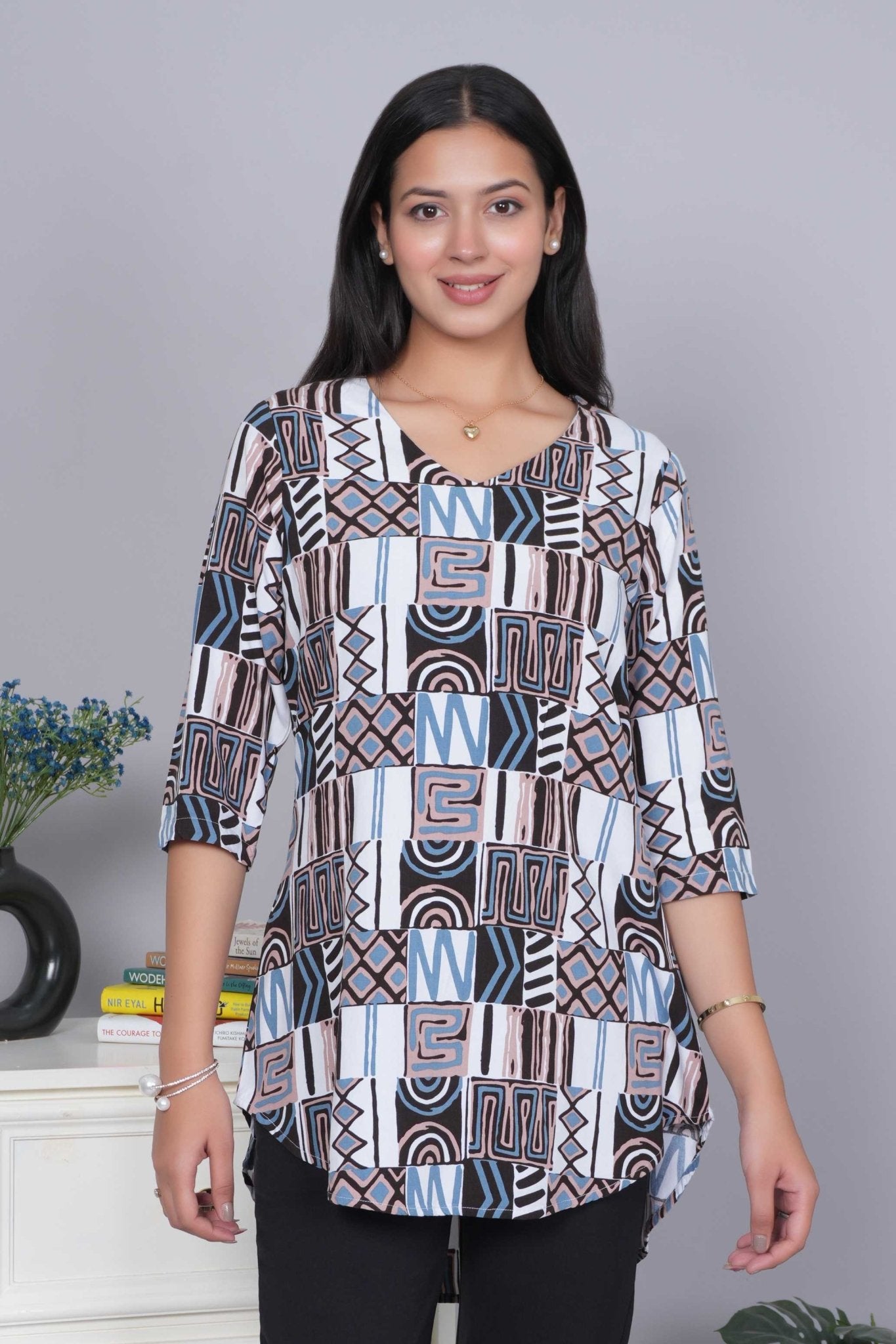 Black sweet heart neck printed rayon flare top [100% Rayon] - Printed sweet heart neck top