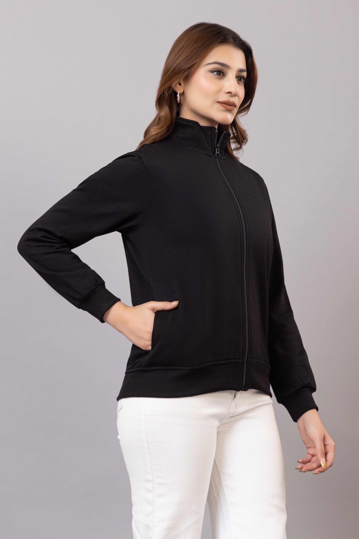 Black winter warm sweatshirt with ultimate comfort - Winter sweatshirt