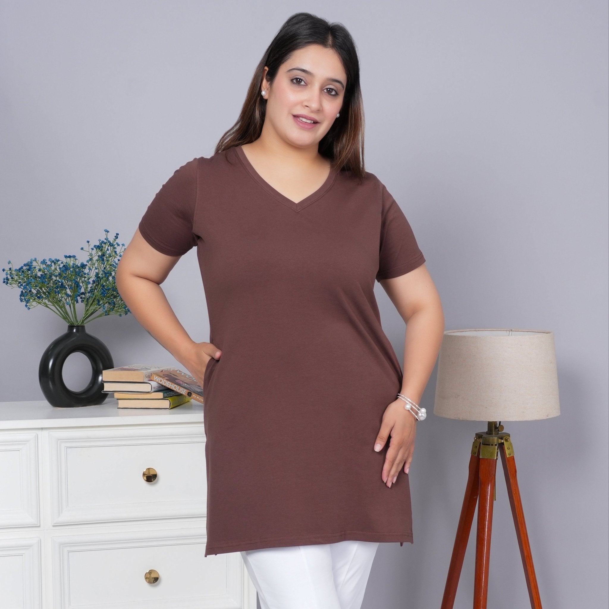 Coffee bean long v neck cotton lycra t-shirt with pockets - Long cotton t-shirt