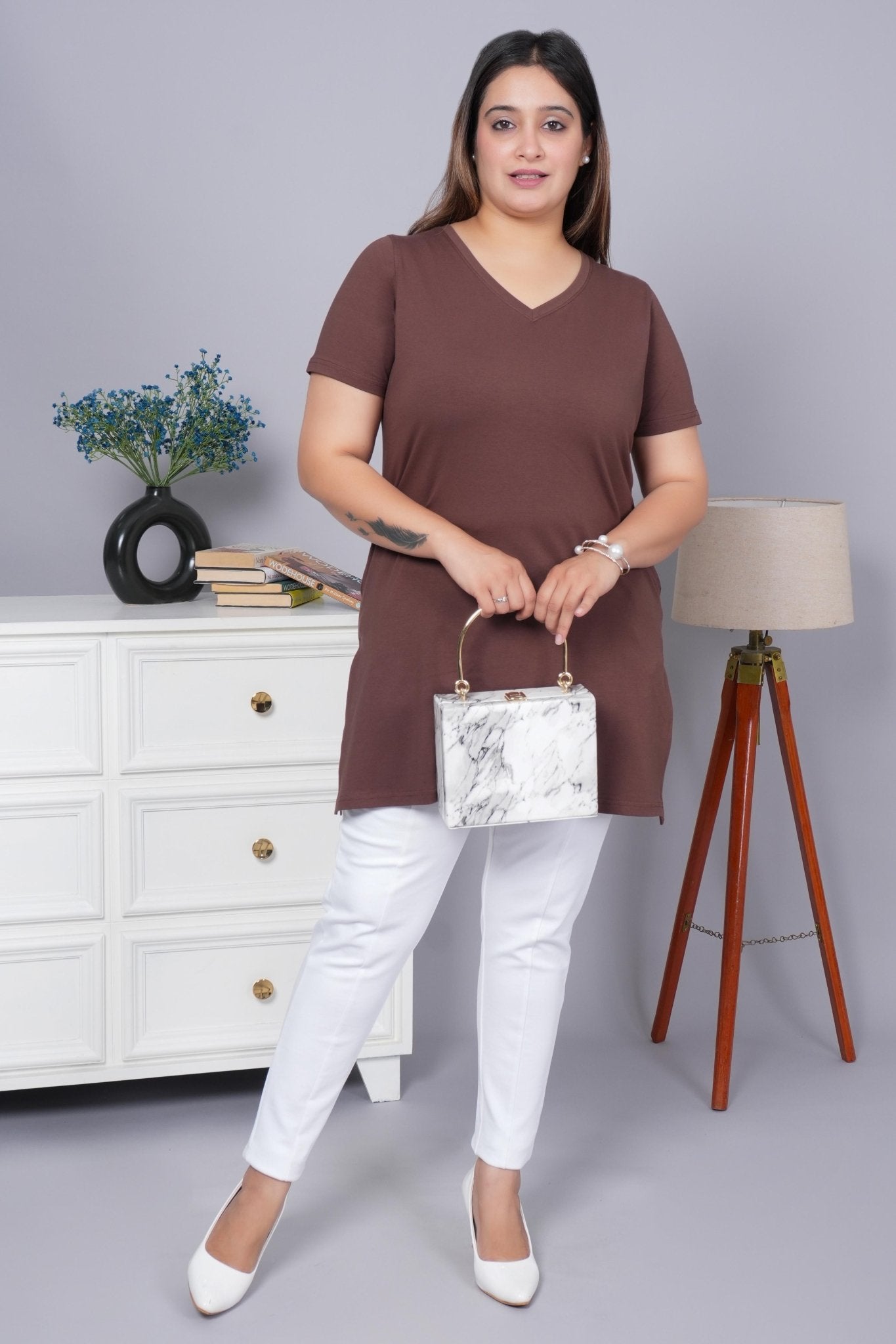 Coffee bean long v neck cotton lycra t-shirt with pockets - Long cotton t-shirt