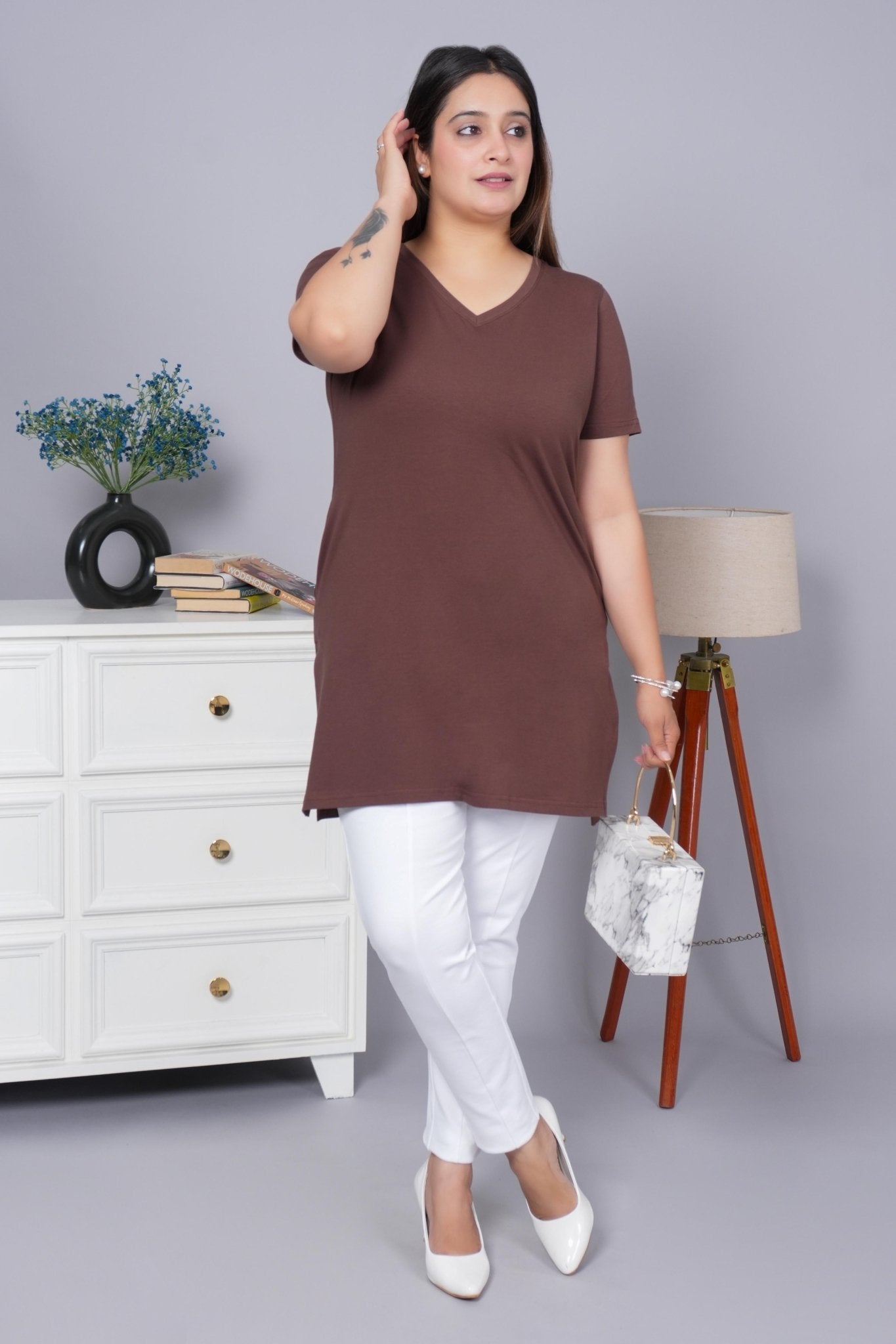 Coffee bean long v neck cotton lycra t-shirt with pockets - Long cotton t-shirt