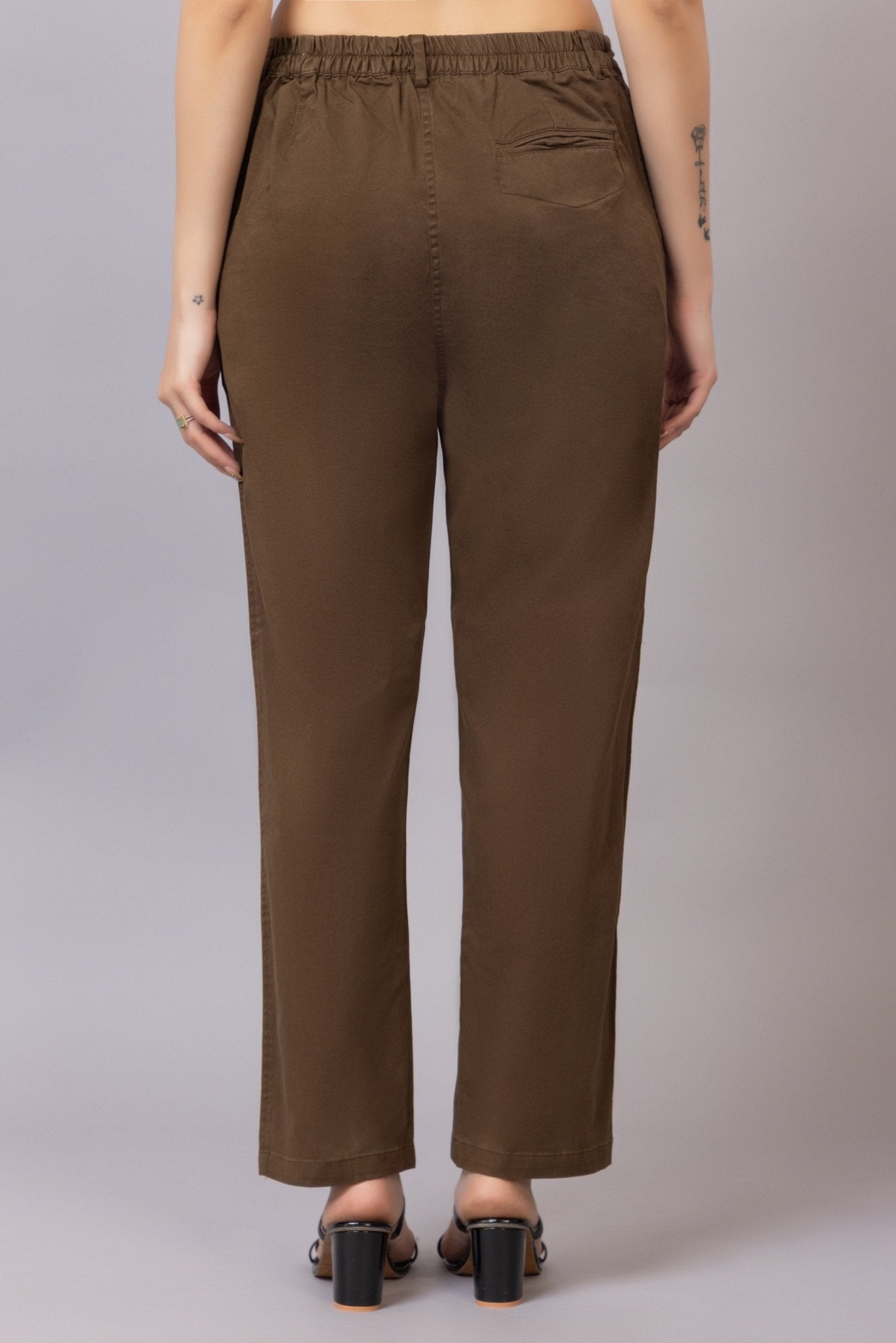 Coffee chinos pants with extra comfort. [100% USA HQ Cotton Lycra] - Chinos