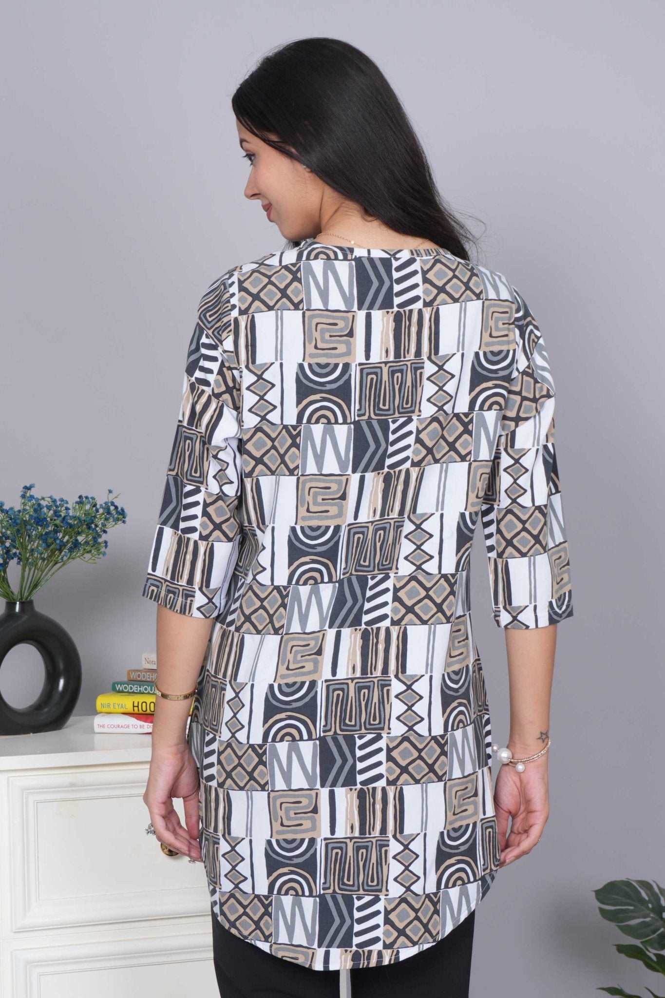 Dark green sweet heart neck printed rayon flare top [100% Rayon] - Printed sweet heart neck top