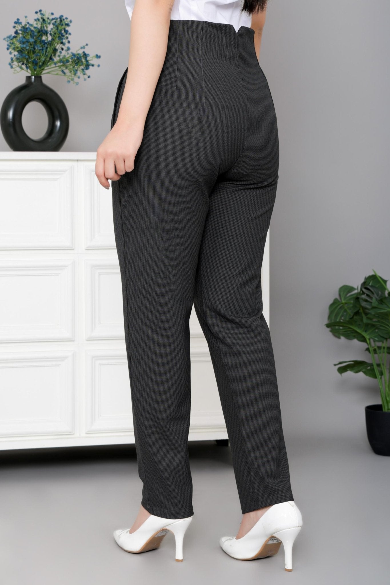 Dark grey check high waist pleated pant with spandex [Straight fit] -High waist pleated pant
