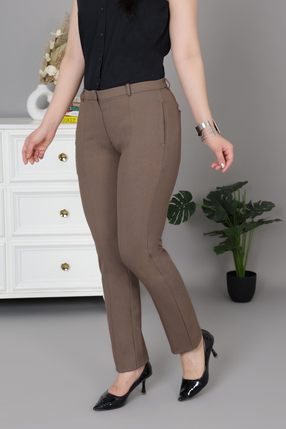 Espresso formal pants with spandex [Straight fit] -Woven formal pants