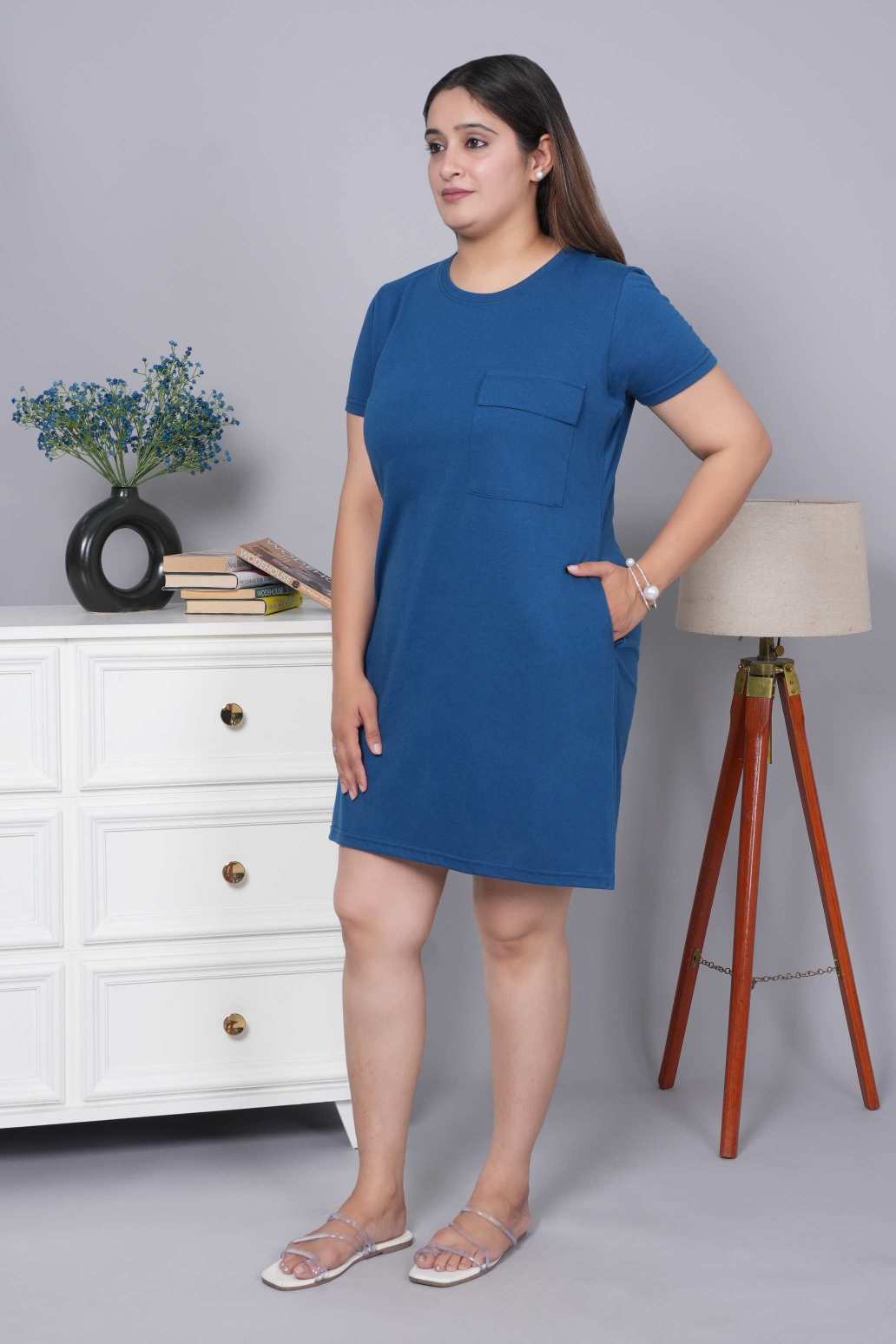 Indigo blue cotton round neck dress with flap pocket - Flap pocket dress