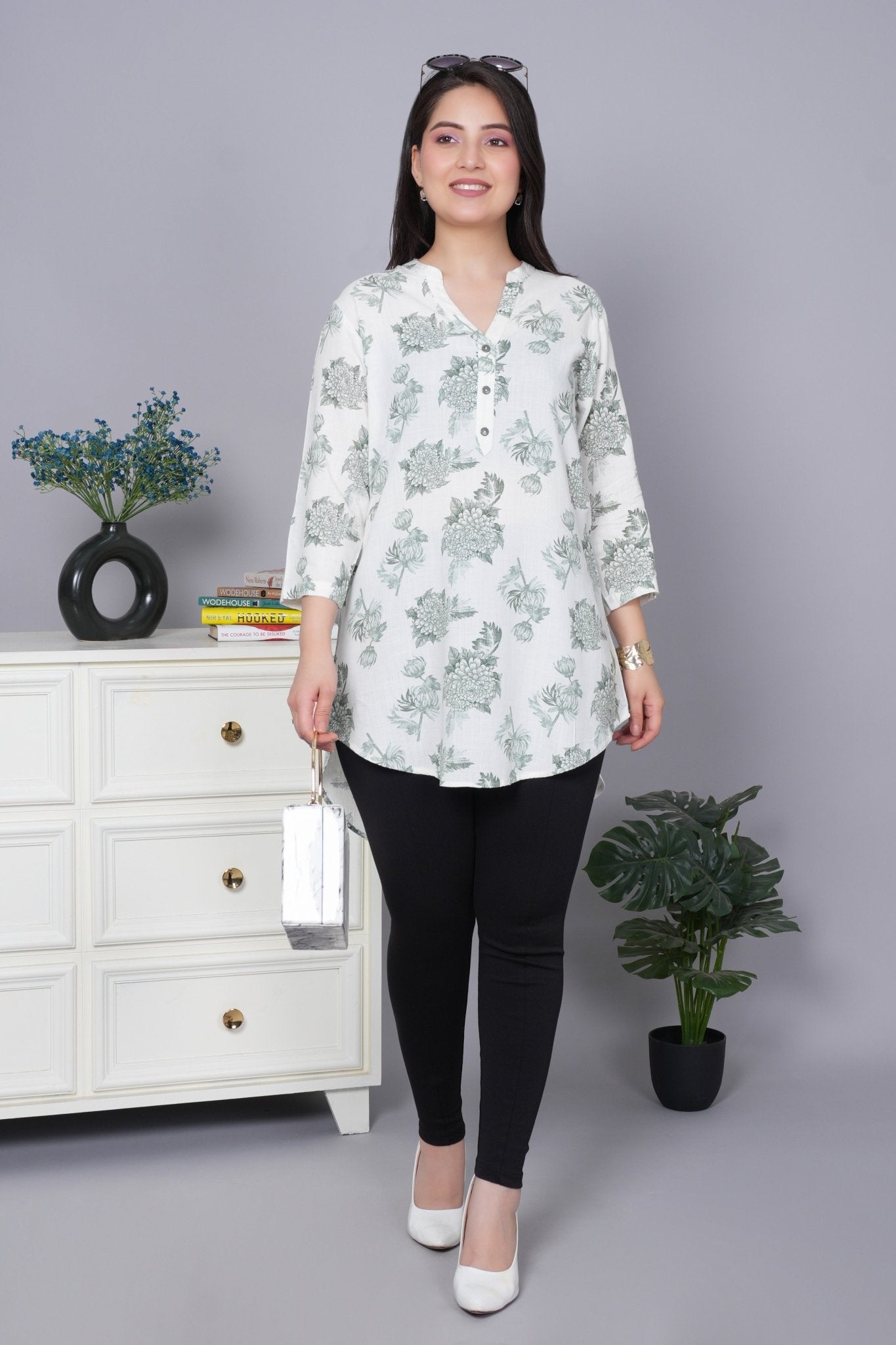Leaf green printed kurta neck cotton top [100% Cotton] - Cotton printed kurta neck top