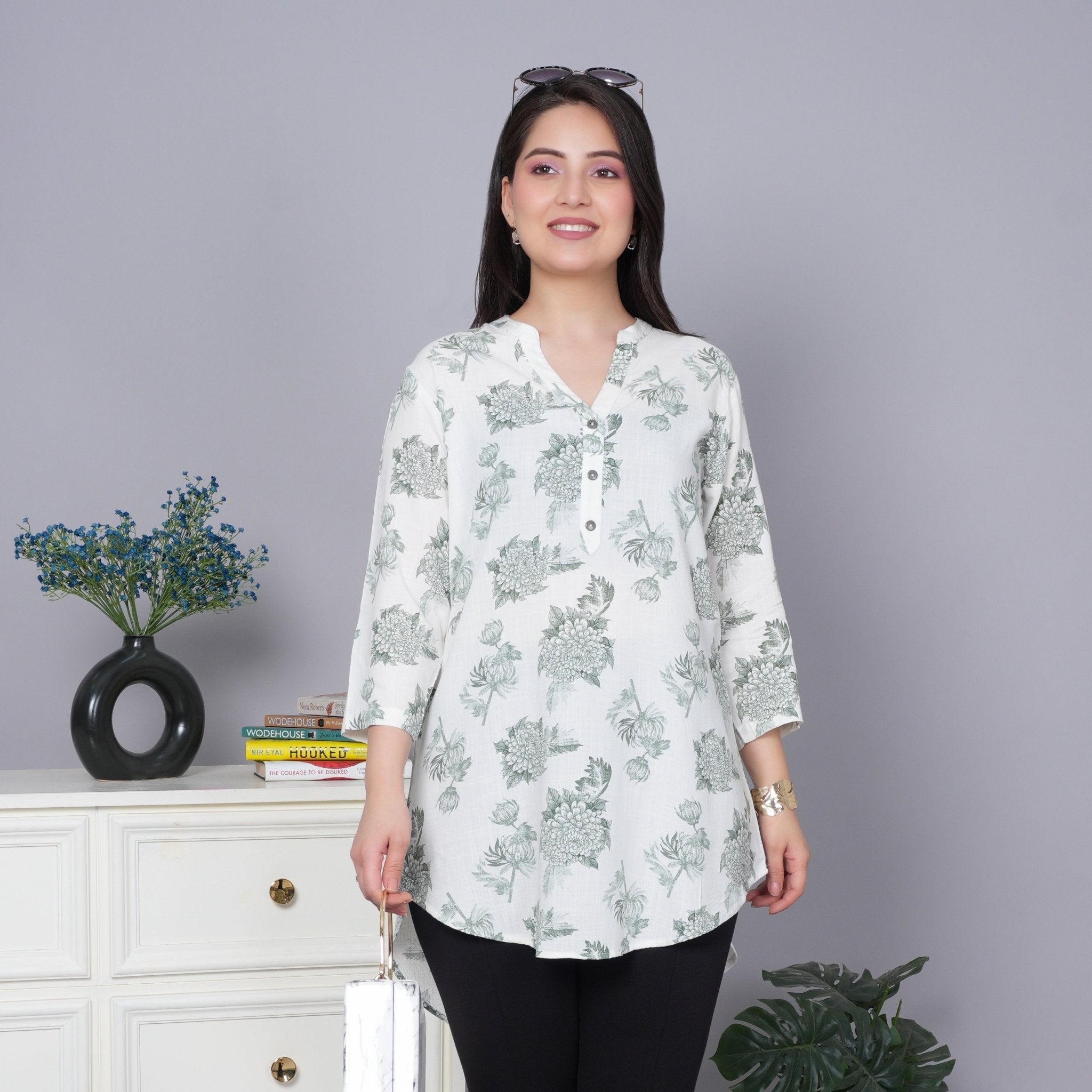 Leaf green printed kurta neck cotton top [100% Cotton] - Cotton printed kurta neck top
