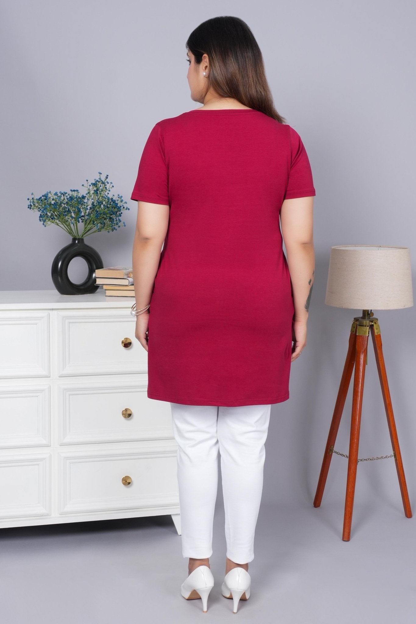 Maroon long v neck cotton lycra t-shirt with pockets - Long cotton t-shirt