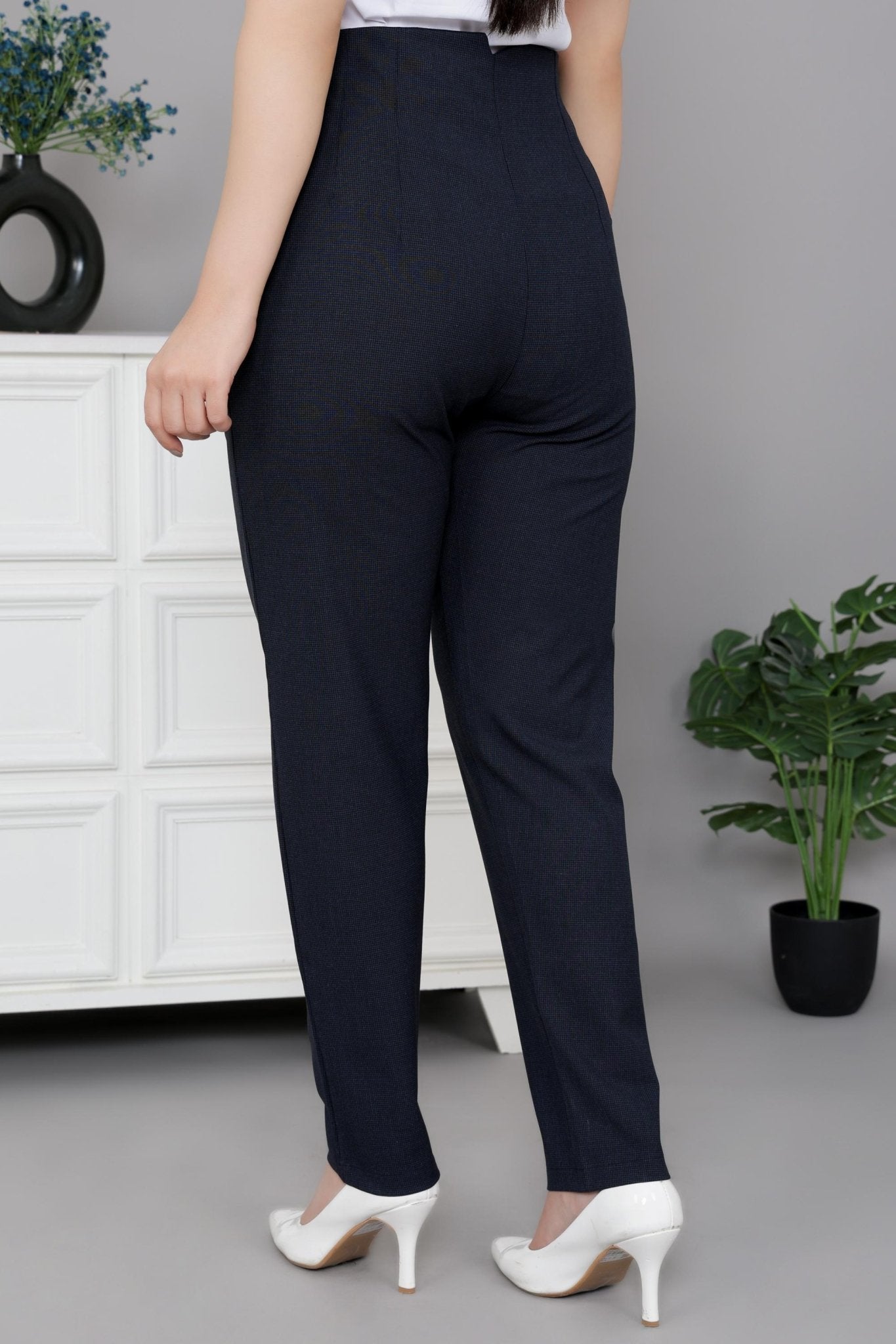 Navy check high waist pleated pant with spandex [Straight fit] -High waist pleated pant