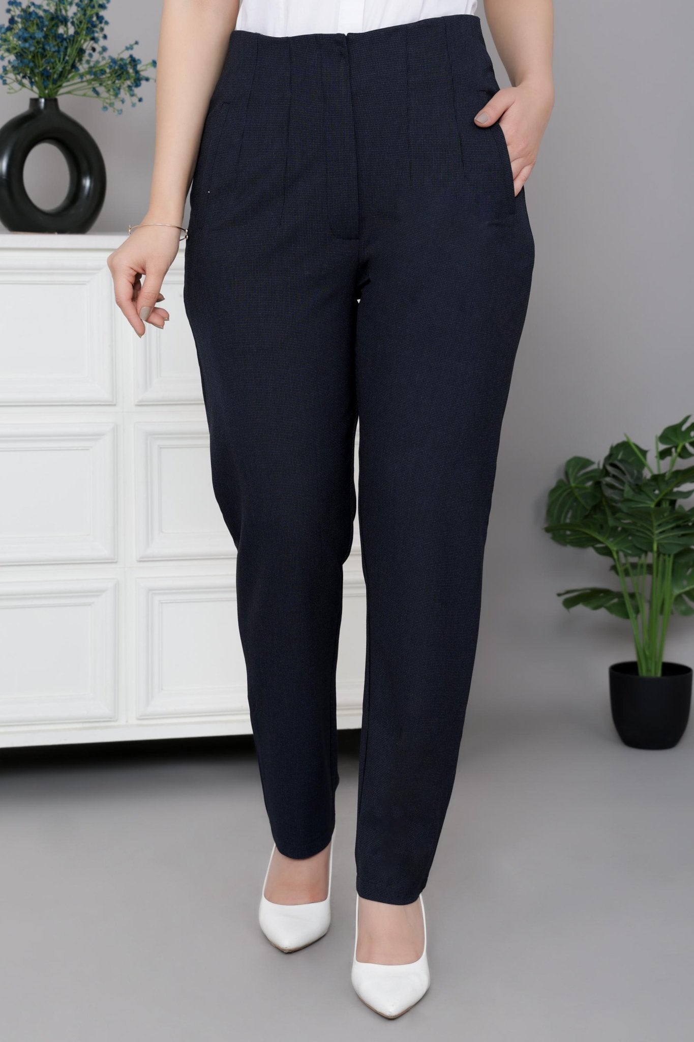 Navy check high waist pleated pant with spandex [Straight fit] -High waist pleated pant