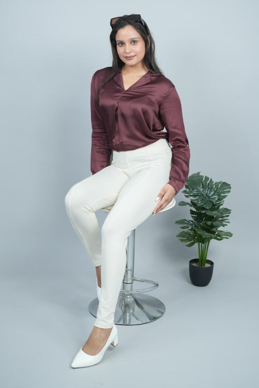 Off White stretchable biowash cotton jegging pant with superior elastic belt. - Milano jegging pants