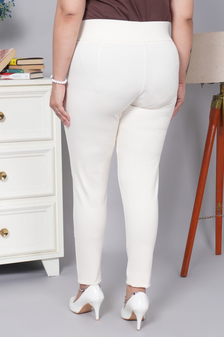 Off white stretchable biowash USA HQ cotton premium jegging pant with pockets & superior elastic belt. - Milano jegging pants with pcoket